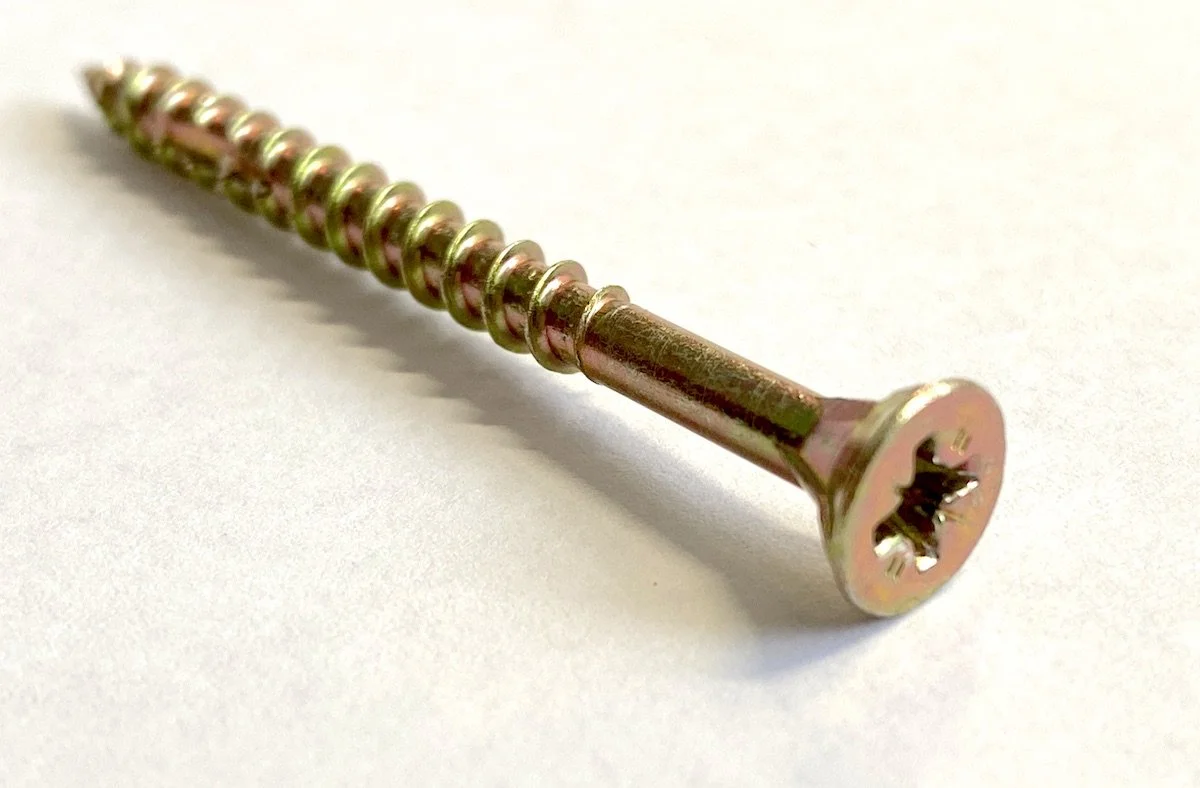 colossus crate screw.JPG