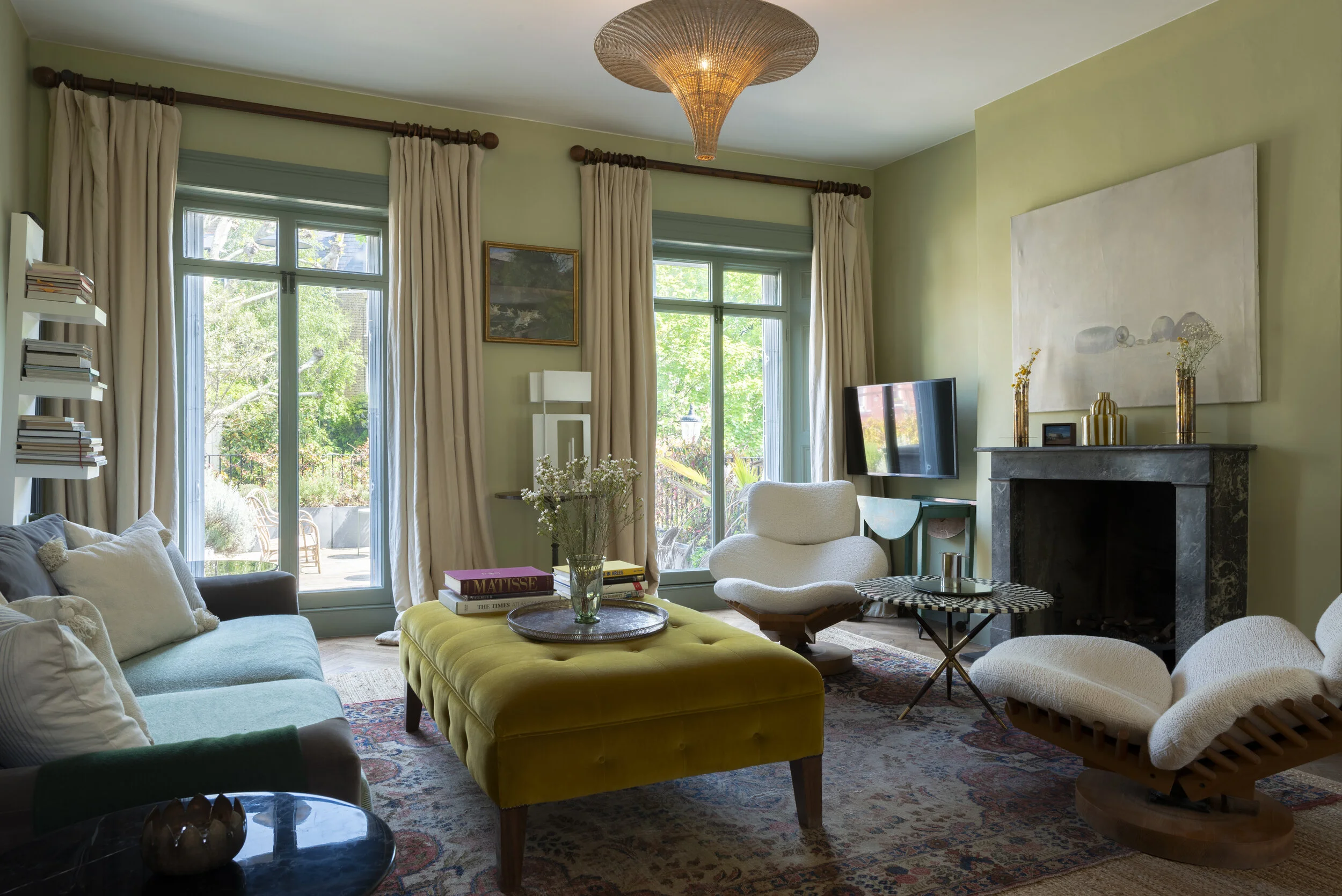 109a Clarendon Road, W11-01 Reception.jpg
