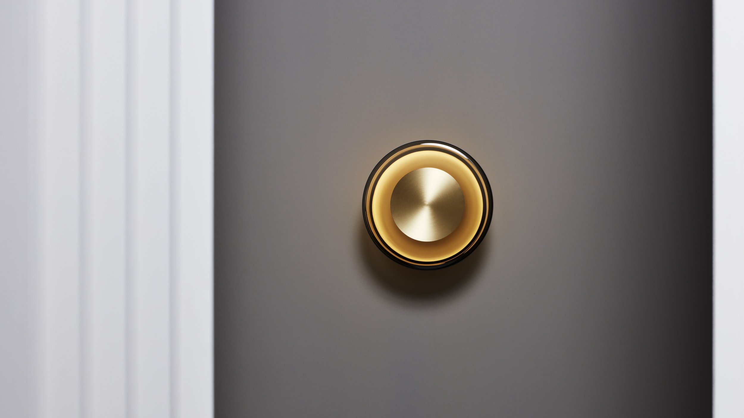 CTO_Pendulum_wall_satin brass_close up_5.jpg