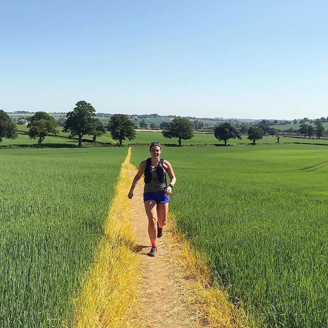 Fab morning out on the trails with Mum. A few sweaty miles, a quick cafe pit stop and then a wander home. This weather is 💯 but look at that scorched grass!