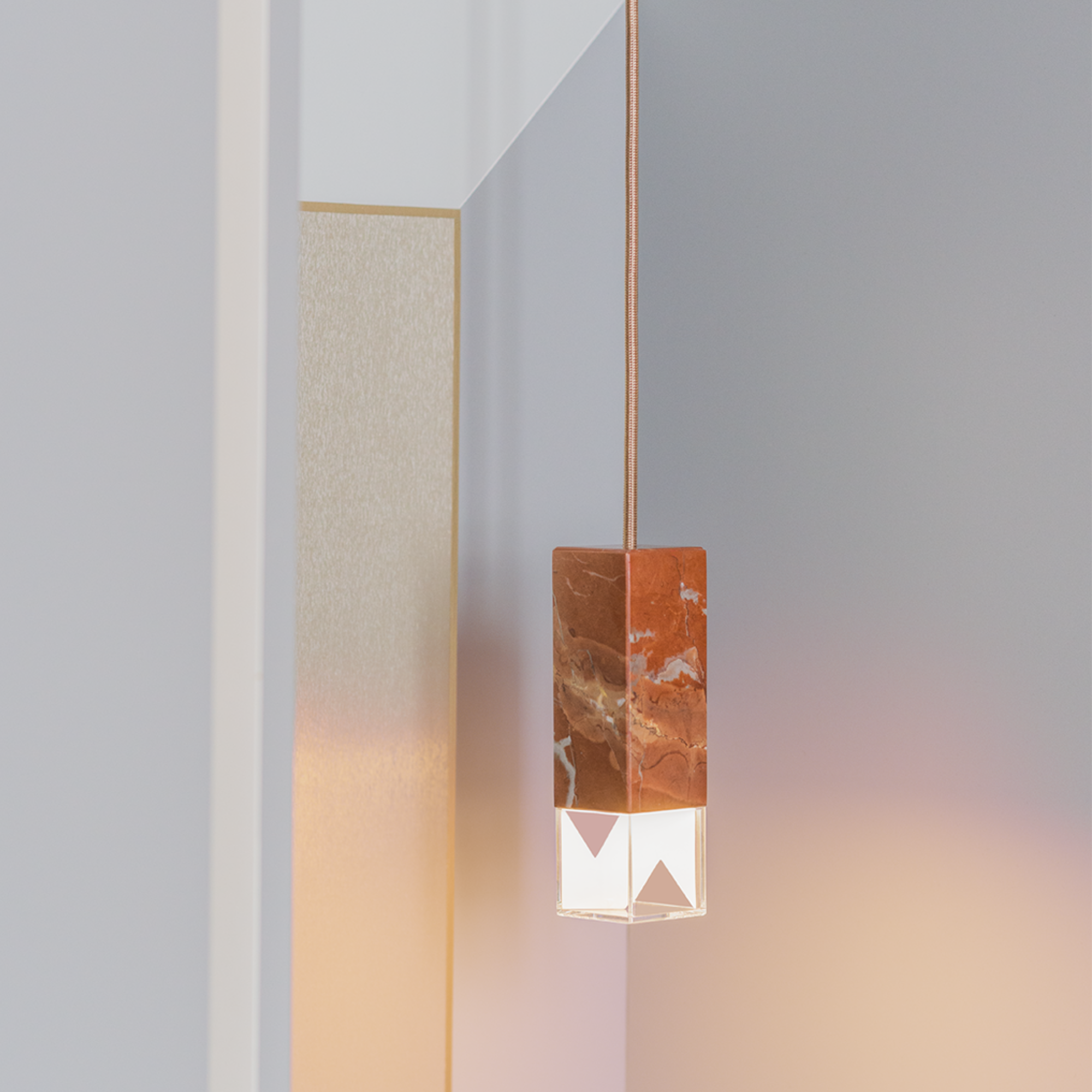 LAMP_ONE_RED_05.png