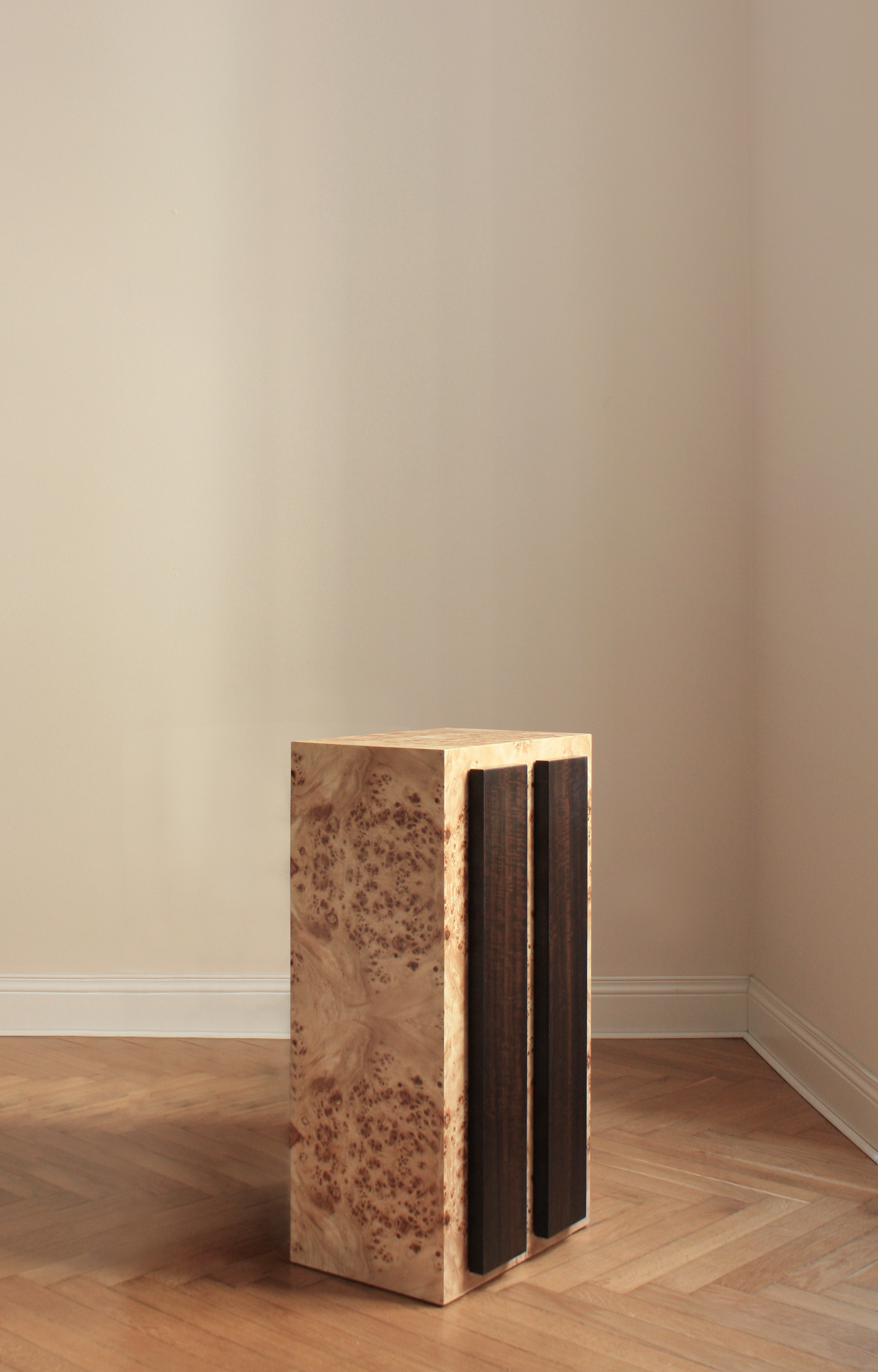 Single 01 Solid/One - Stripe Series