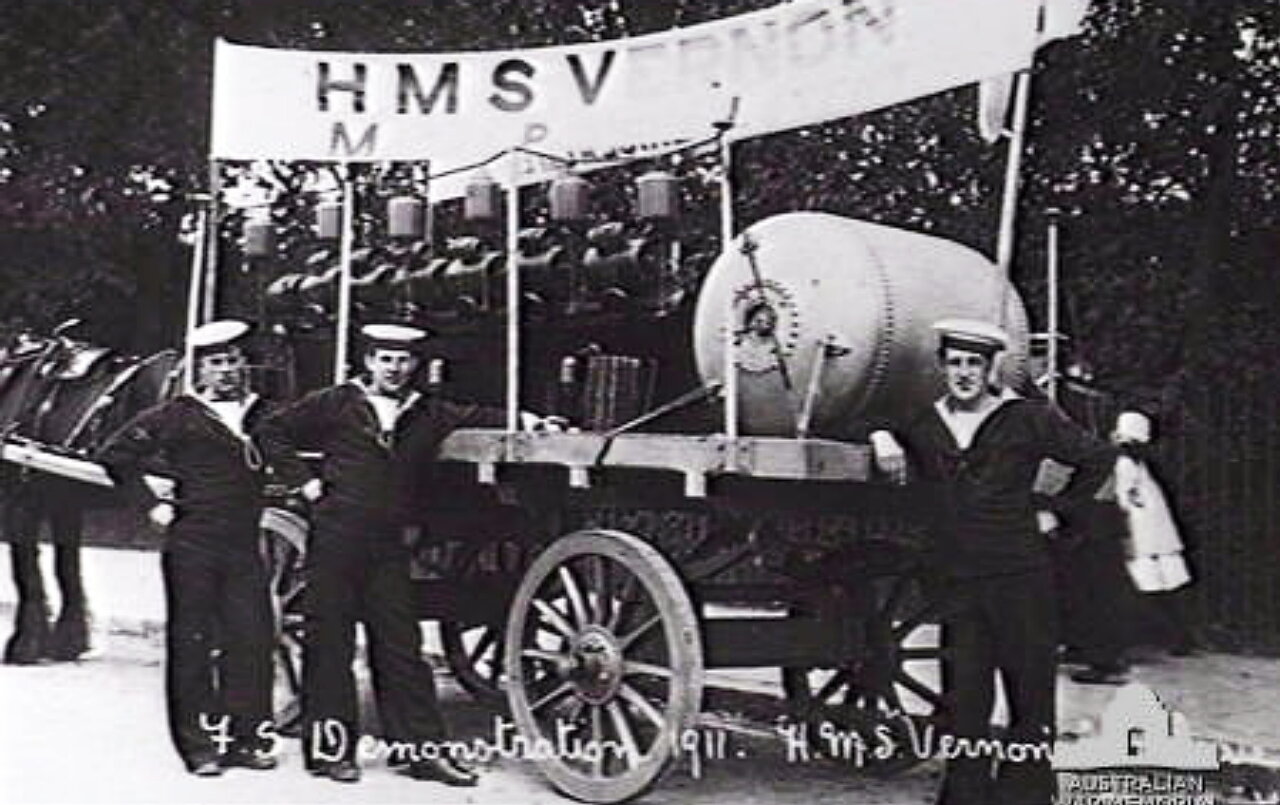 HMS+Vernon+mine+demonstration+1911.jpg
