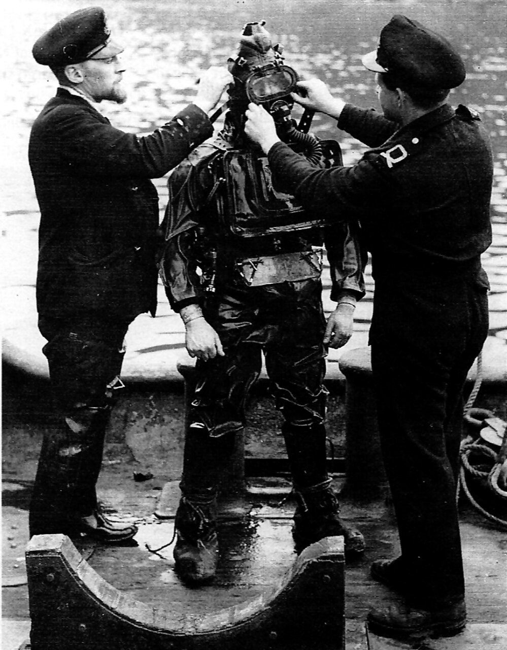 Charioteer frogman being prepared to dive