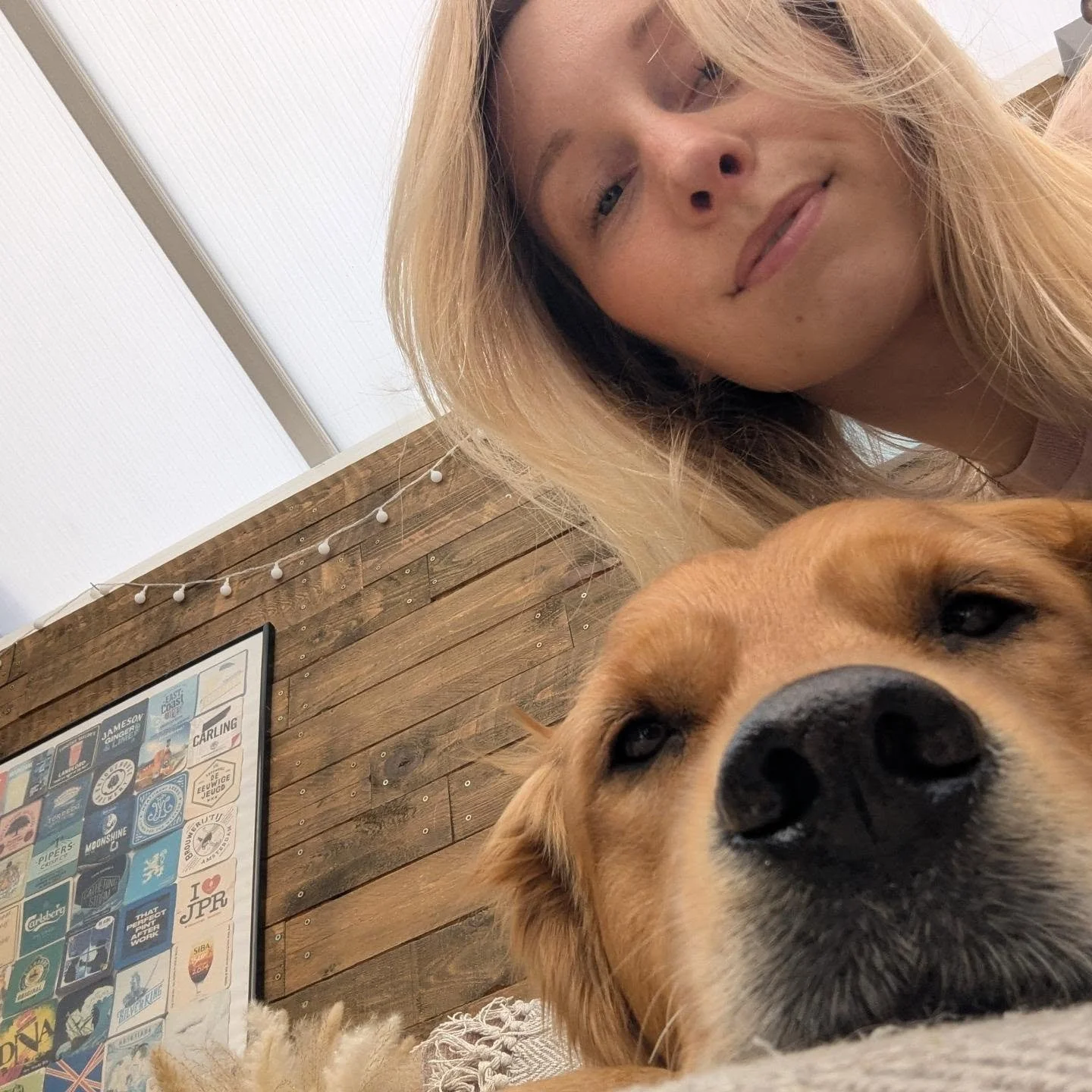 This week has been such a breath of fresh air. After so much online teaching, being back in the studio with super‑smiley aerialists &amp; the hardest‑working ice skaters filled my happy bucket right up! 🪣
I&rsquo;m having a day off today&mdash; refl