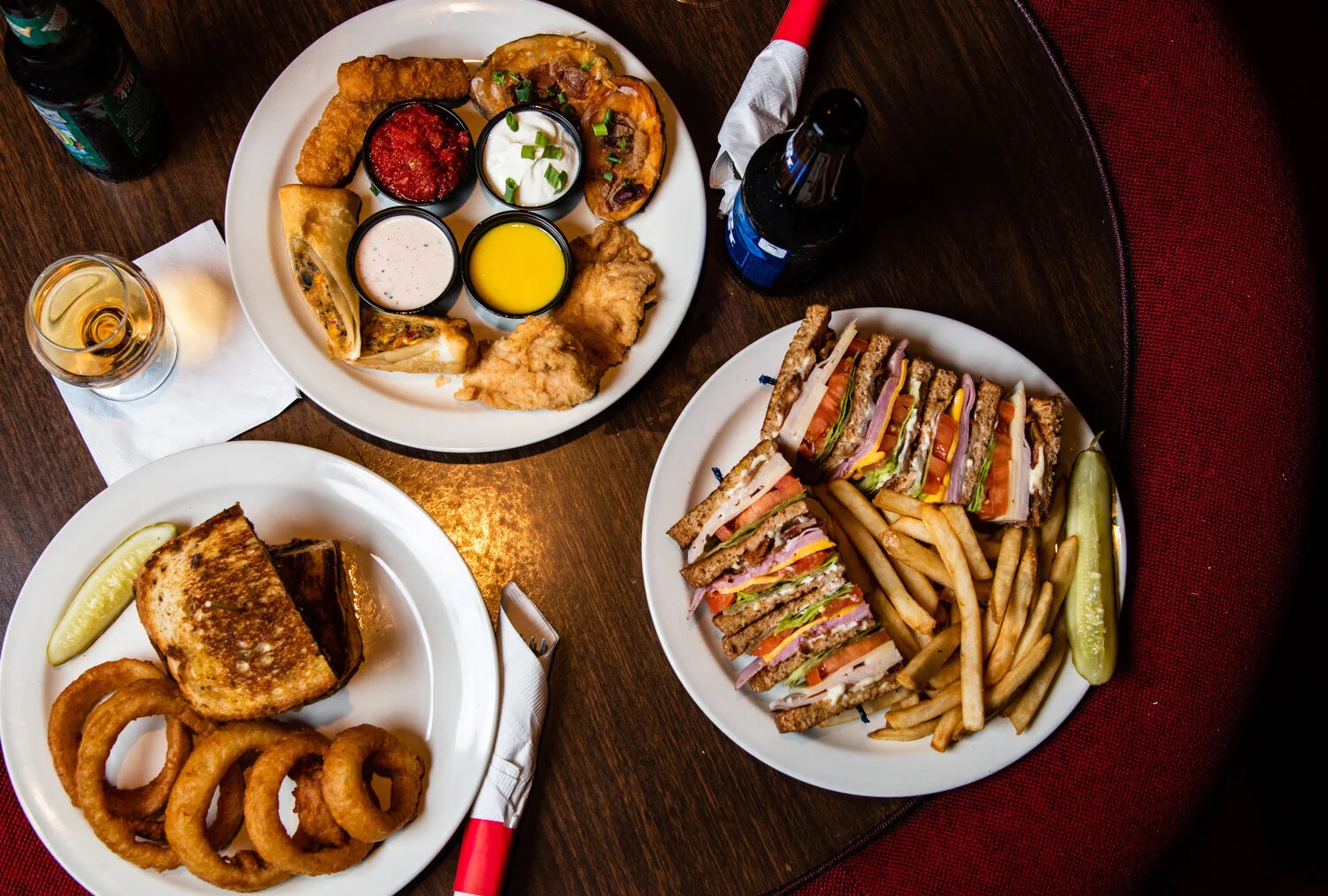 Johnny’s Hideaway Hosts Monday Night Trivia