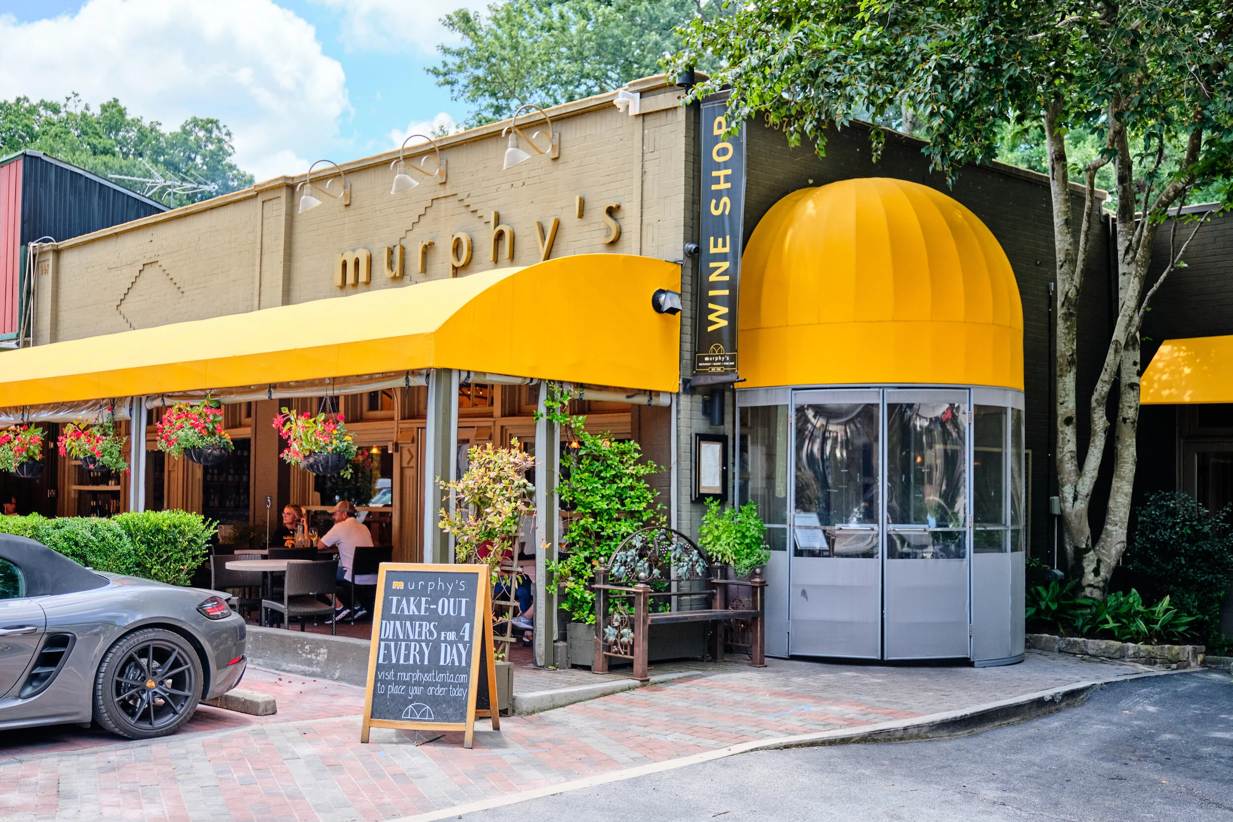 Murphy's Enhances Dining Options and Reinforces Safety Measures