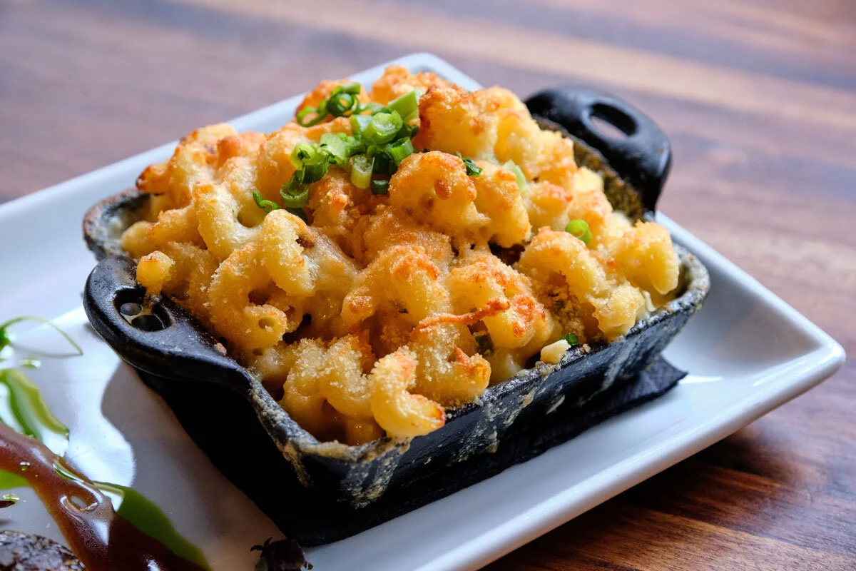 Daily Dish: Secreto’s Smoked Bacon Jalapeño White Cheddar Mac