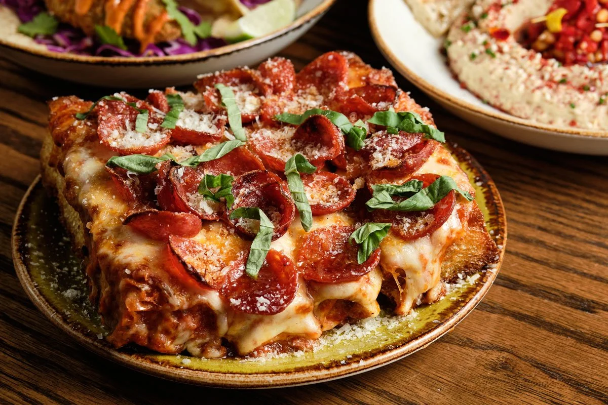 Roni-Sicilian-Pizza-Square-web.jpg