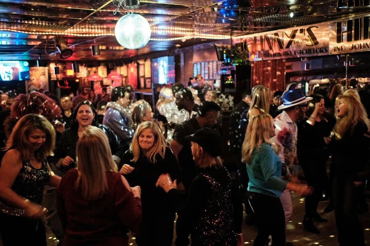 Hospitality at the Hideaway: Where Every Guest Feels Like a Regular