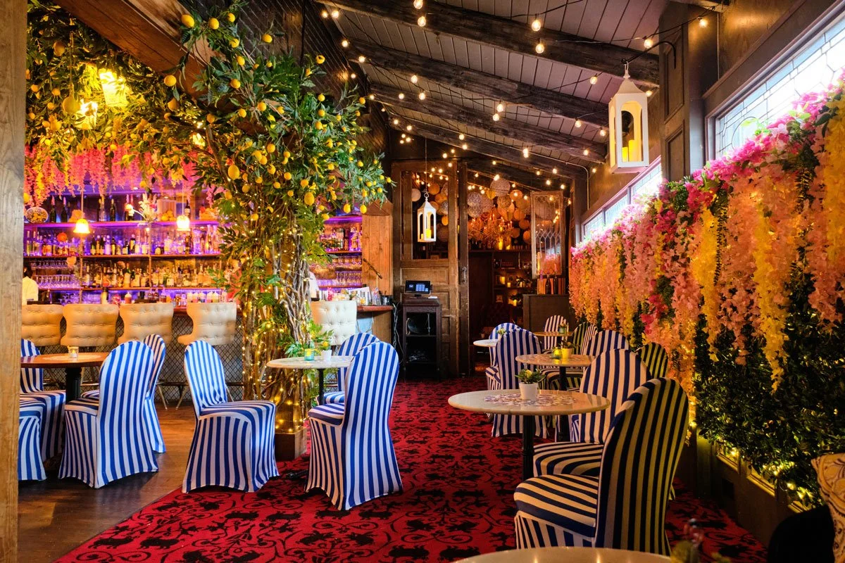 Interior of La Bella Pig