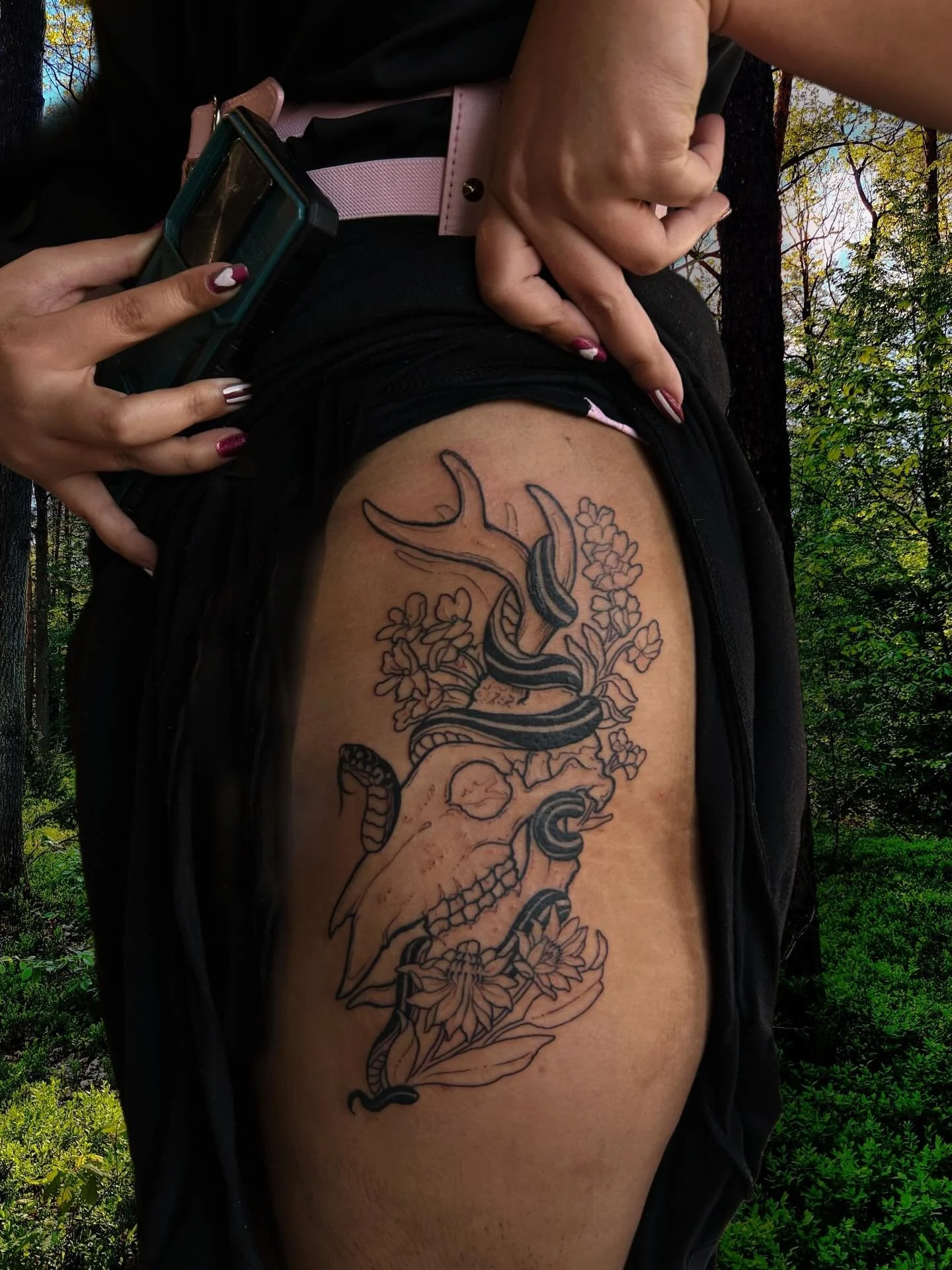 💐First tattoo on a hip? Yowza! What an absolute pleasure! Thank you for letting me have the honor to be trusted for your experience! Honestly cool as hell!! 💐 

🌱I&rsquo;m slowly getting through all my emails and reschedules, shoot me a email if y