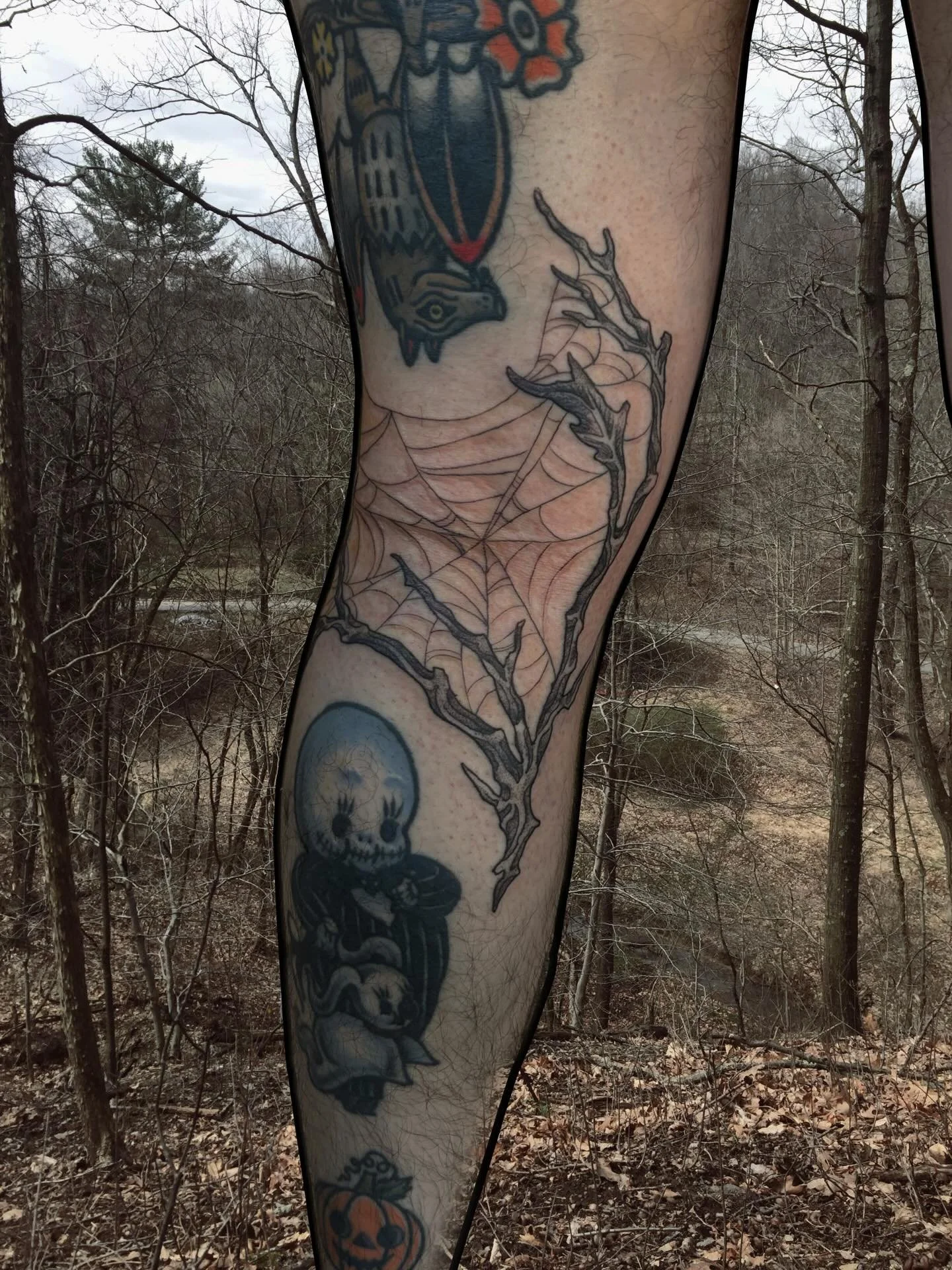 🕸️ I love doing webs, I love doing tattoos that do not hurt at all, not even a little. You are literally so cool 🙇. We love a good humored soul, fresh air always. 🕸️