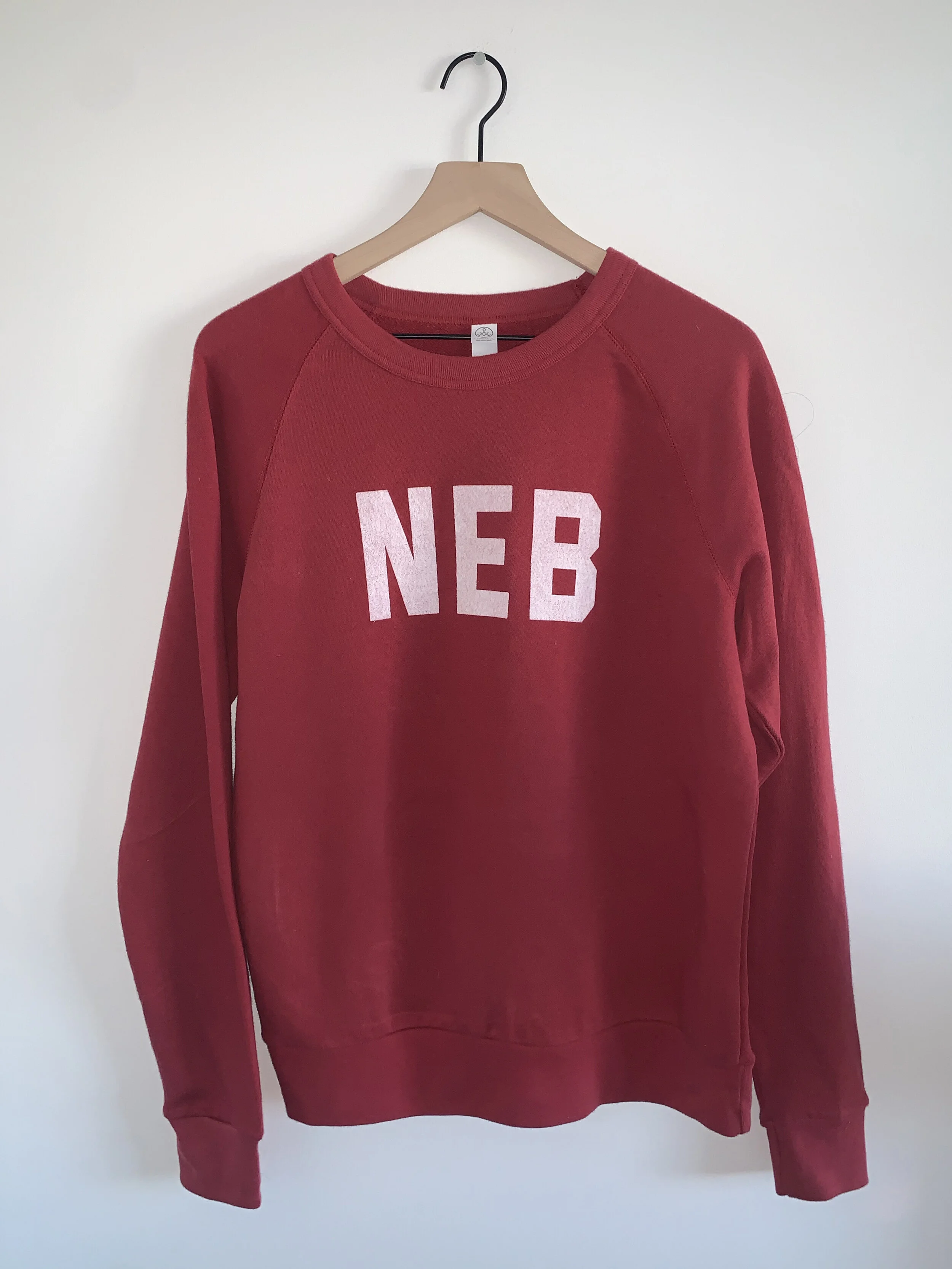 NEB sweatshirt in red