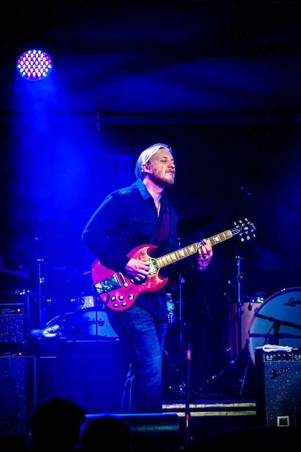 Tedeschi Trucks Band propose une couverture de prince mijotée avec