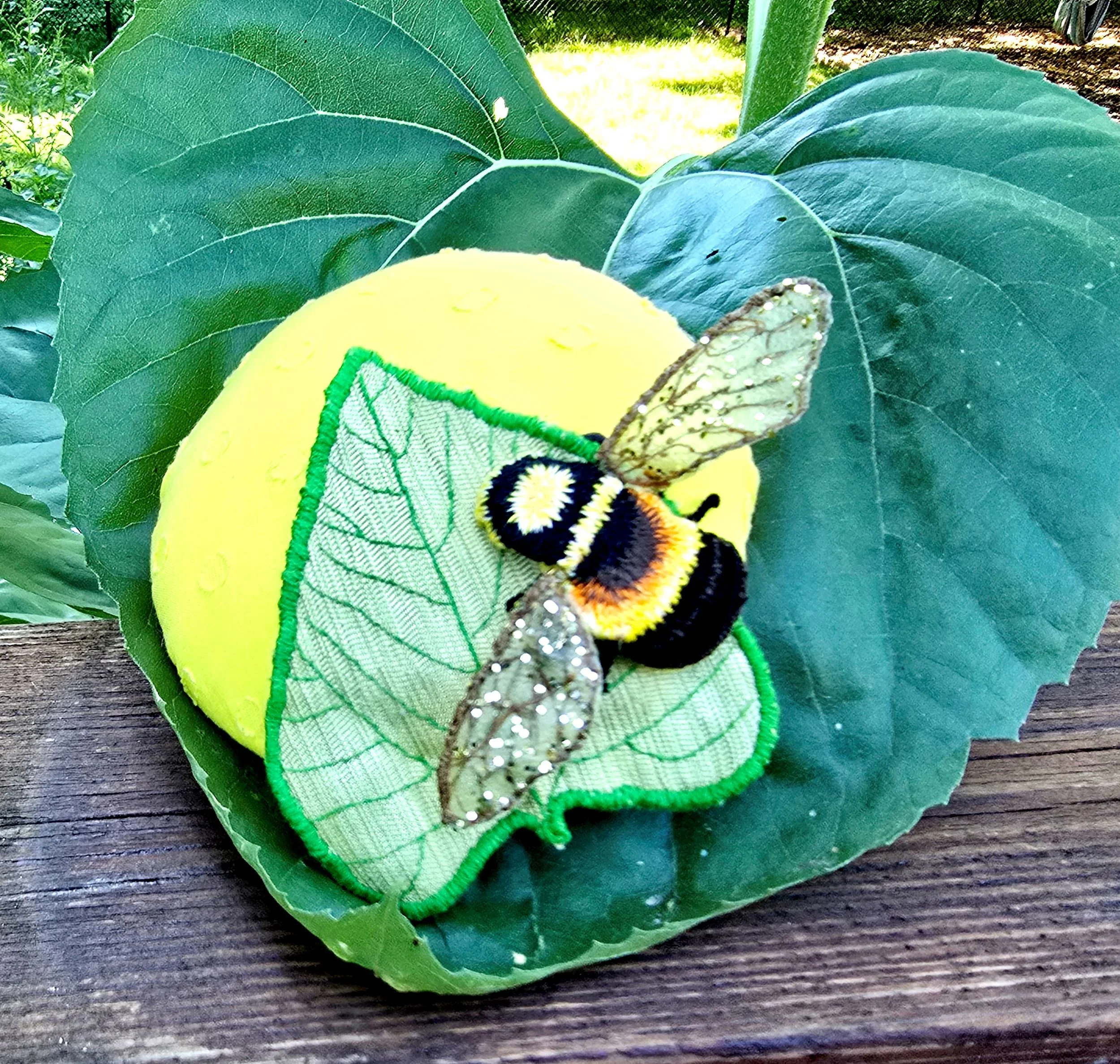 Bee cap image 1.jpg