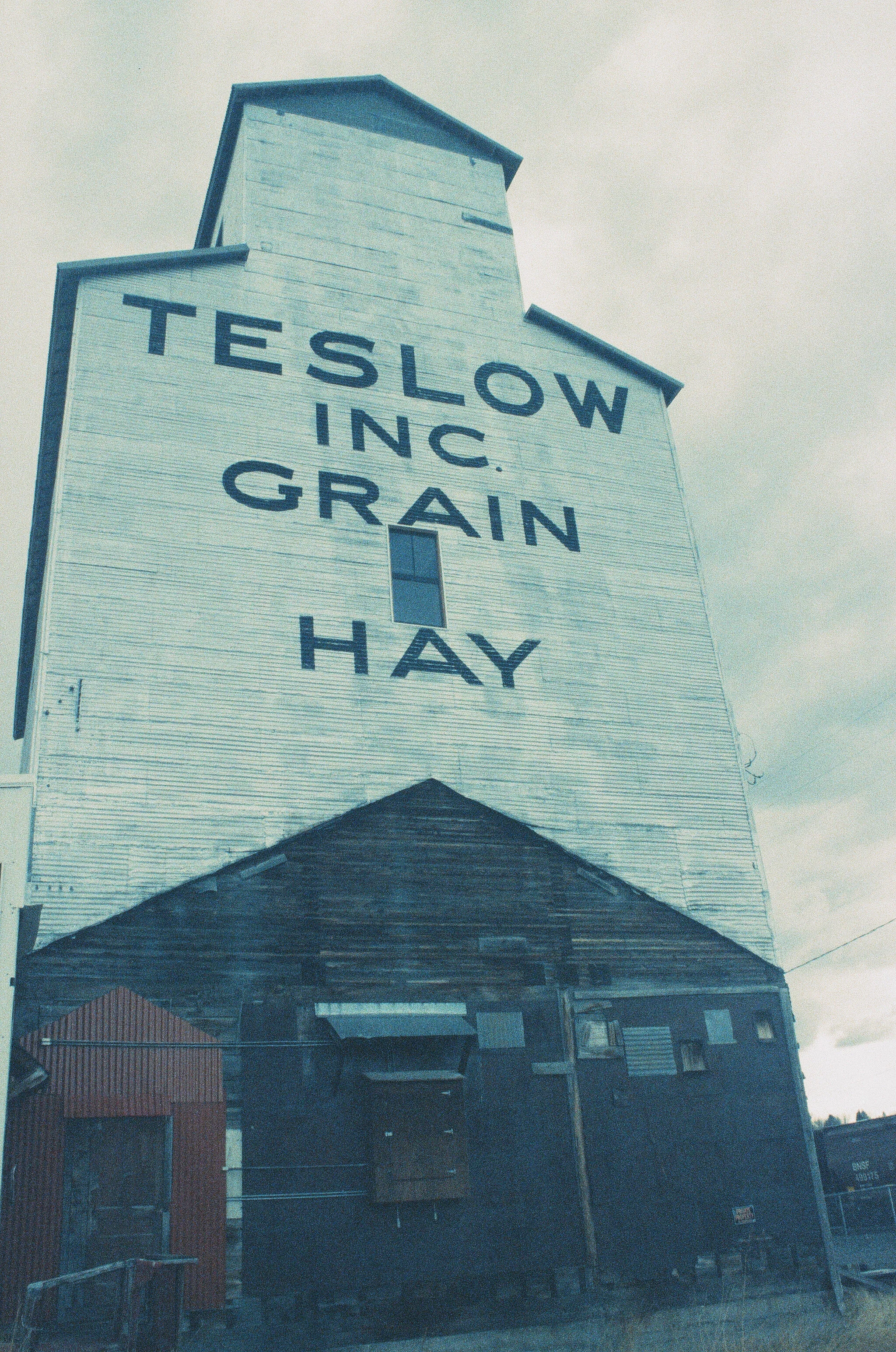 grain elevator.jpg