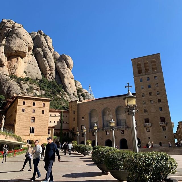 Visiting Montserrat, one of Catalonia&rsquo;s most holy mountains. Trails extend from the abbey in all directions. Bonus: Montserrat is near Catalan wine country. ⛰ #montserrat #catalunya #spaintravel #womeninbusiness #abbey #toursandtravels #spainto