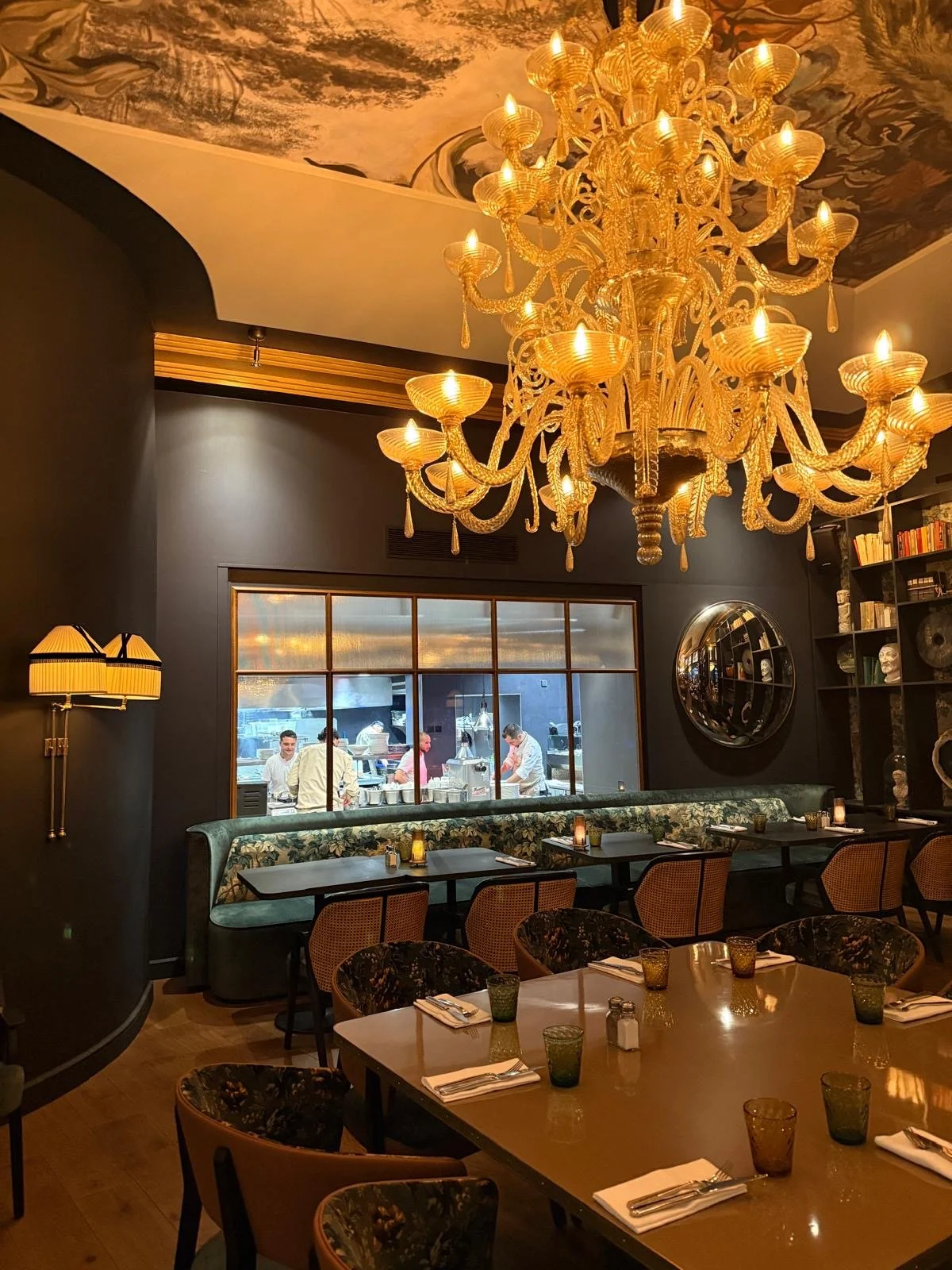 Dinner at a stylish Aix-en-Provence restaurant, included on our women's small-group tour