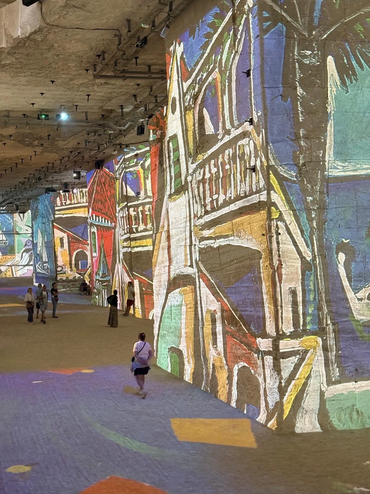 carrieres-lumieres-art-show-womens-group-tour-provence.JPG