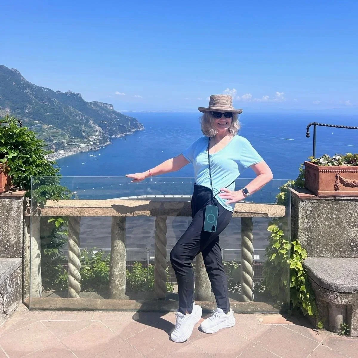Amalfi+Coast+and+islands+tour+sorrento.jpg