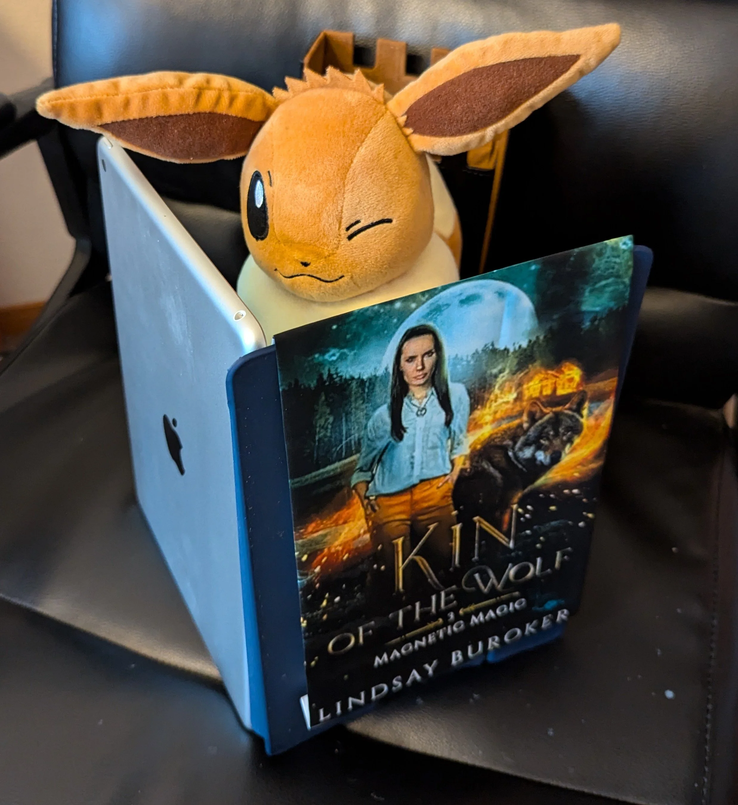 Kin of the Wolf (Magnetic Magic, Book 3)
