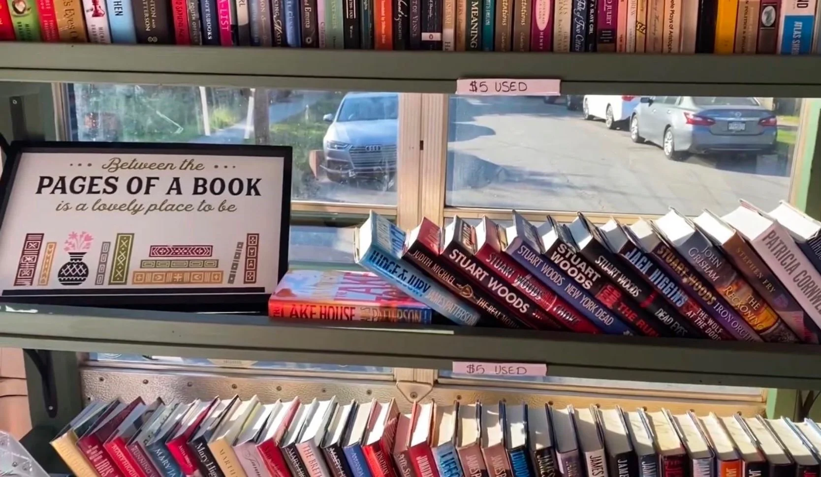 The Books Bus at Starland's First Friday