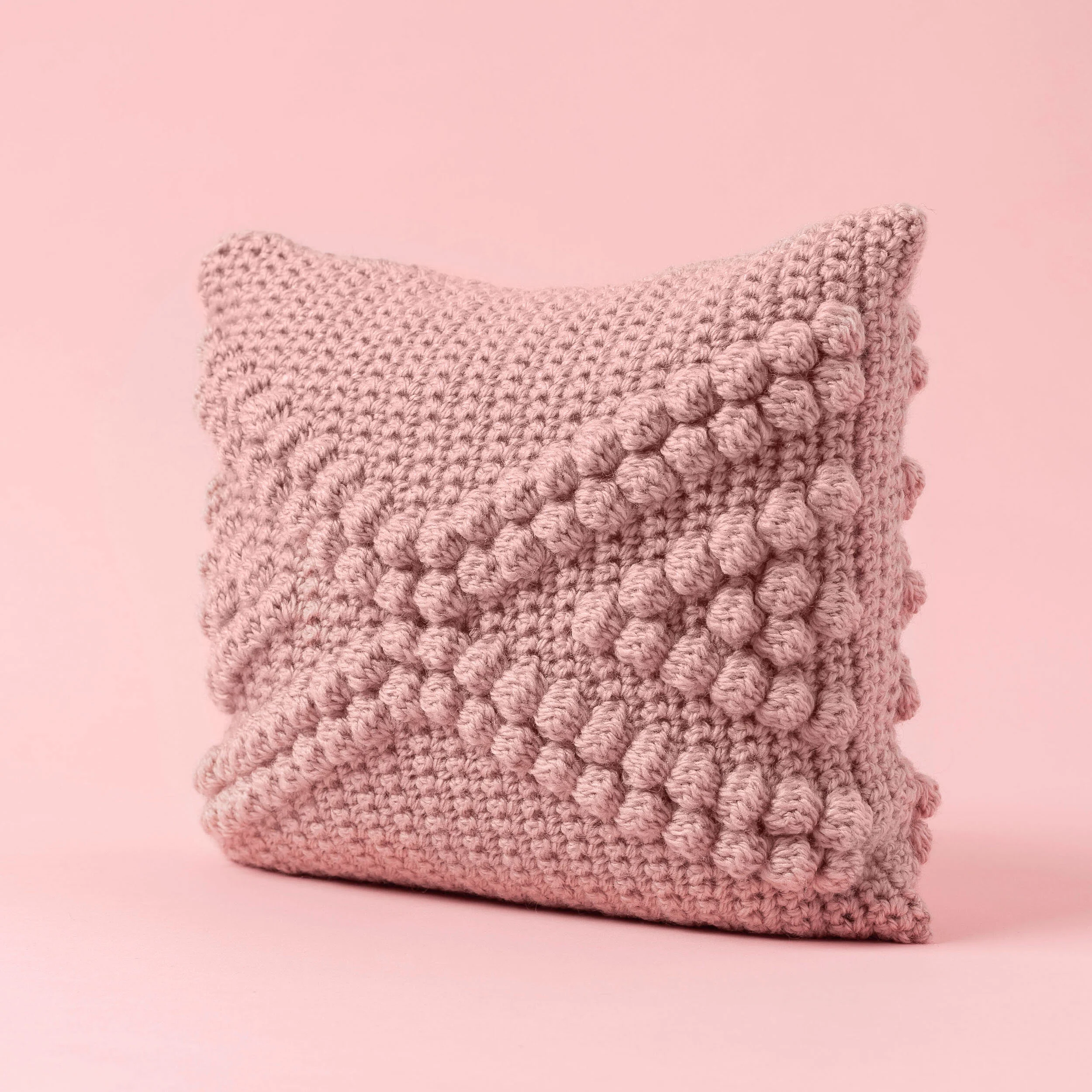 20190401_SpringPillowCrochetProject_0141.jpg