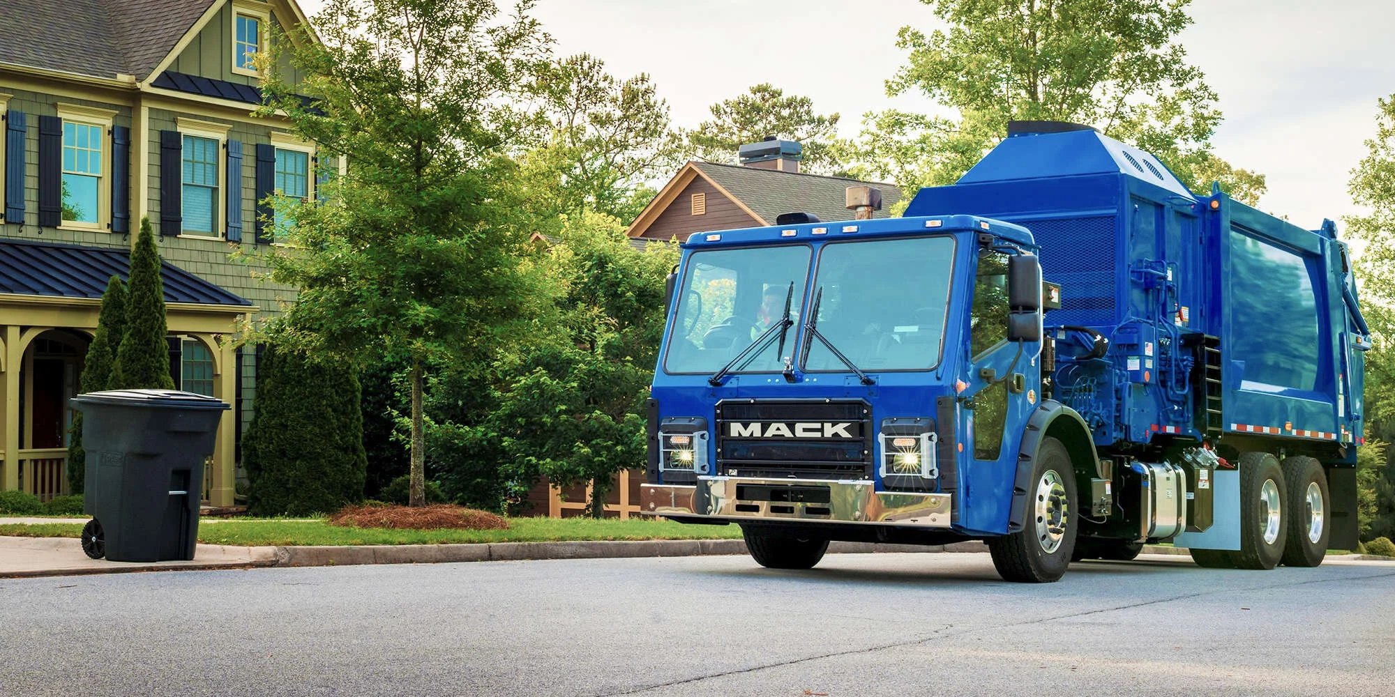 Image Source: https://www.3rdeyecam.com/file/2018/03/refuse_fleet_solutions.jpg