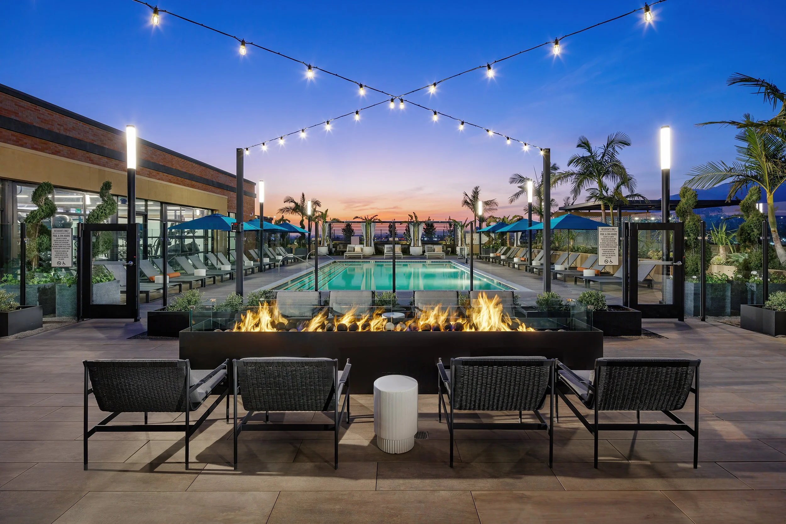 Roofdeck at Esperanza Apartments | MBK Homes