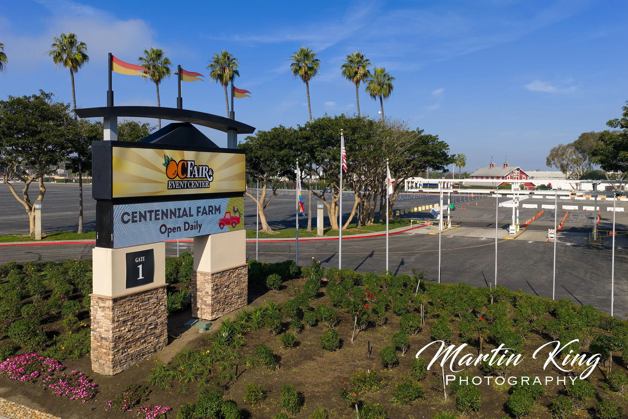 gate_1_wm.jpg