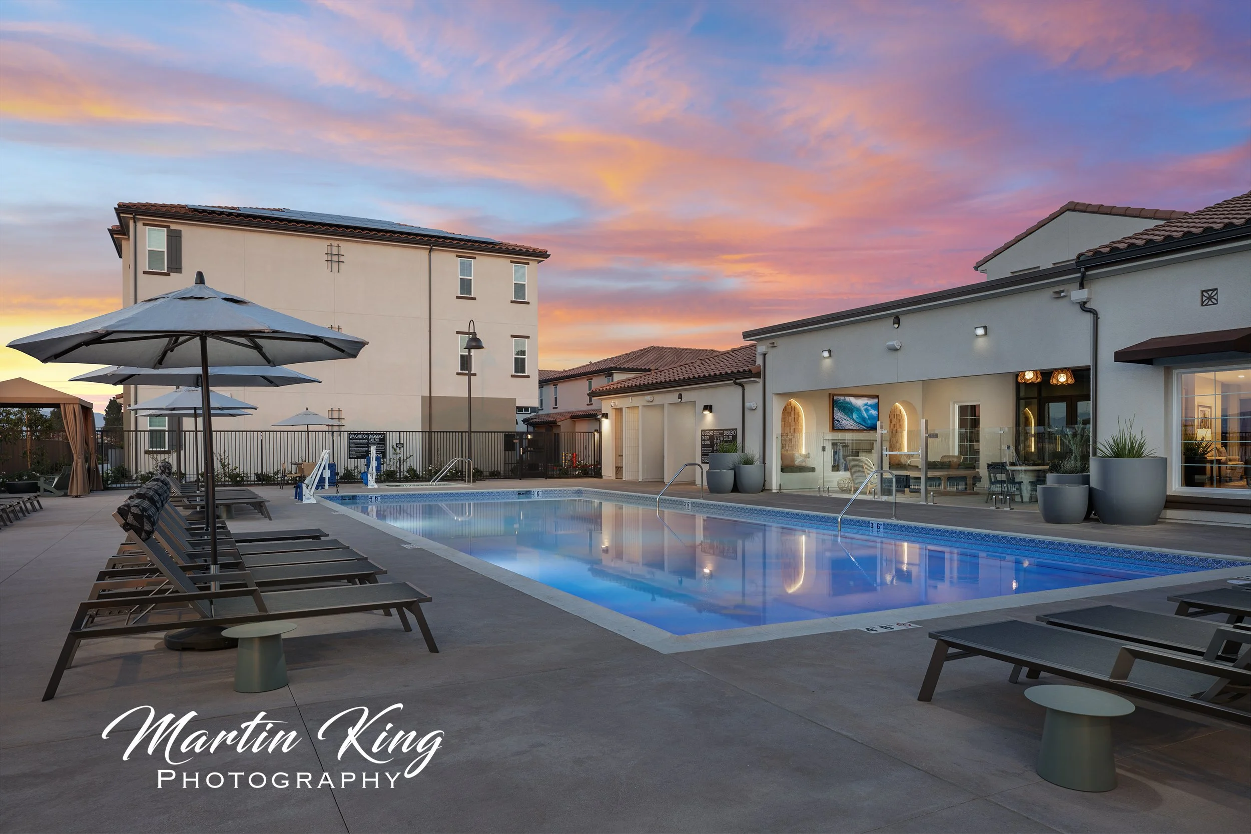 pool_dusk_mod(2)_wm.jpg