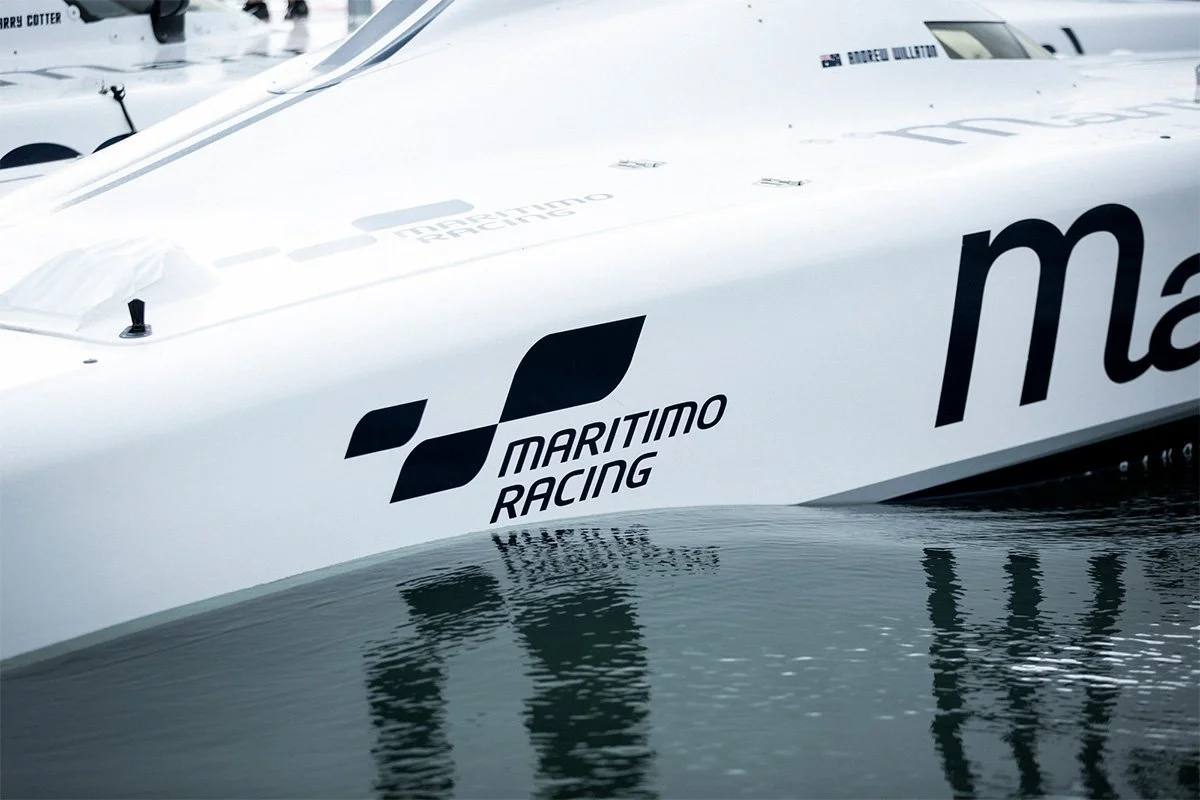 Maritimo_Racing_hull.jpg