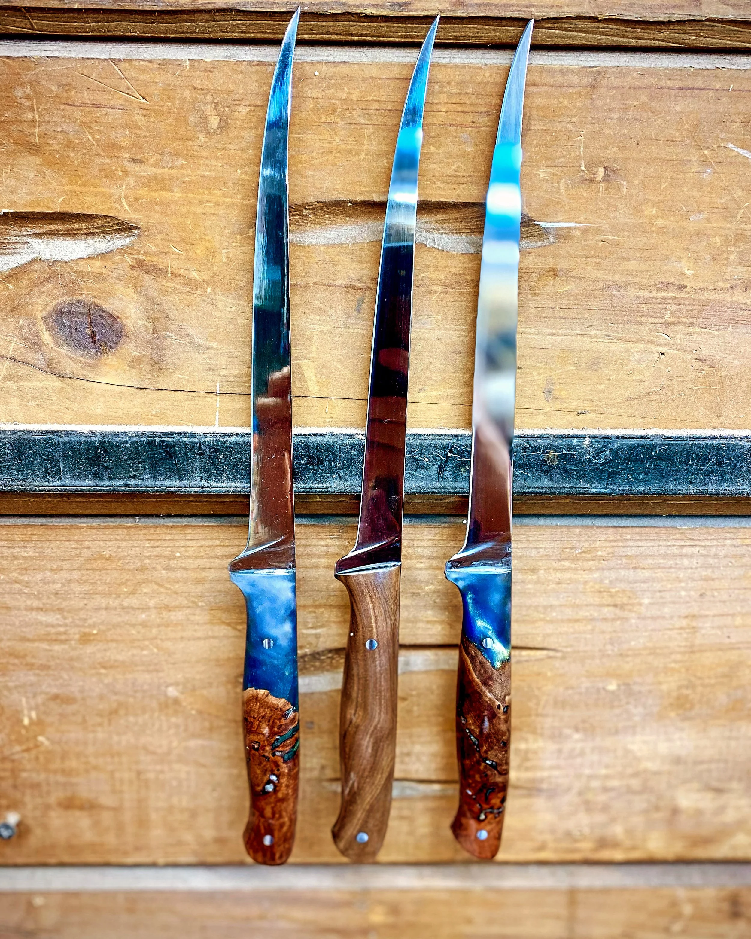 Stainless Leech lake fillet knife, w/Casted blue eucalyptus burl