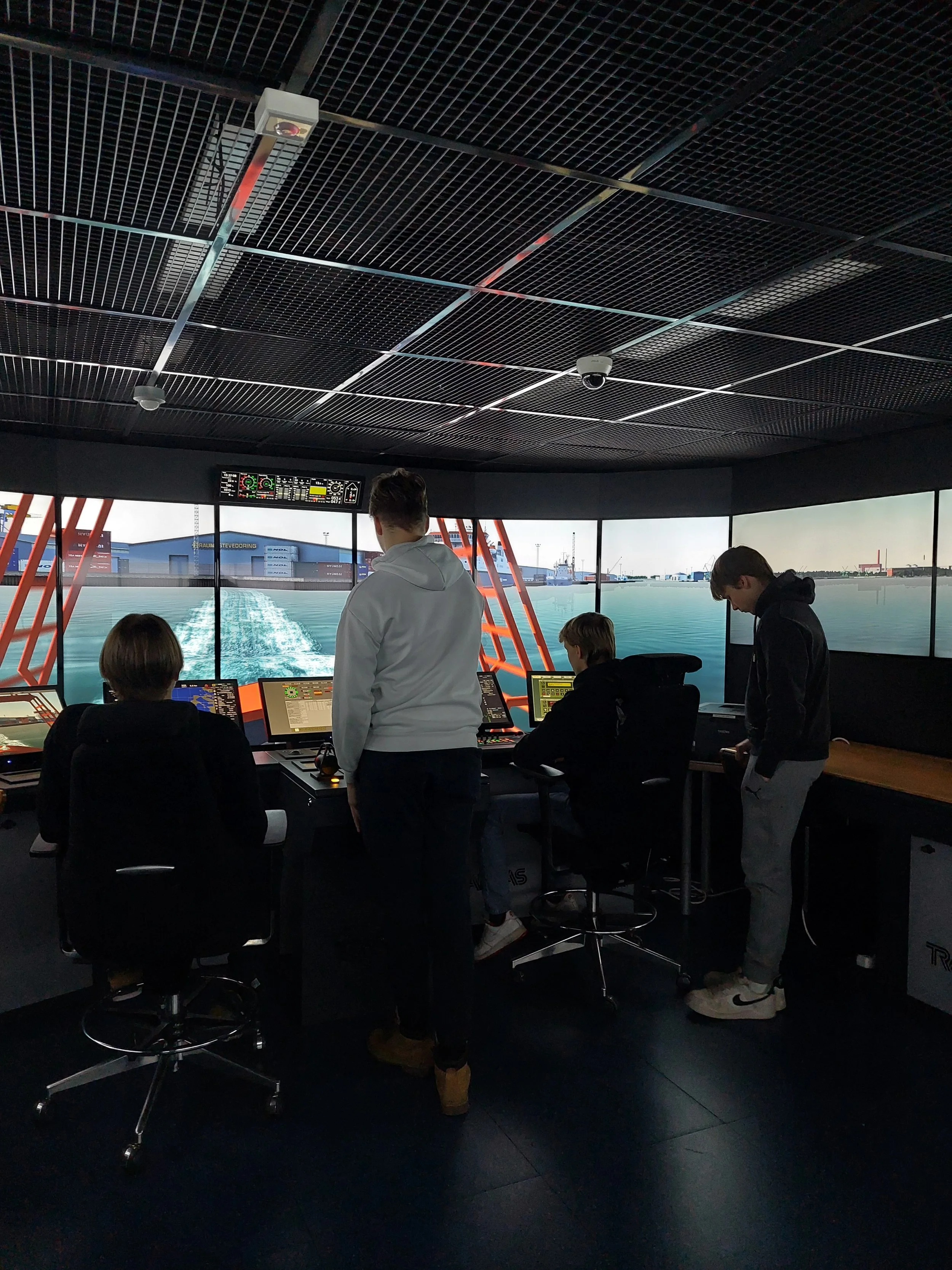 SEASIDE CAMPUS PILOTOI MERITEOLLISUUS-TET-JAKSOLLA