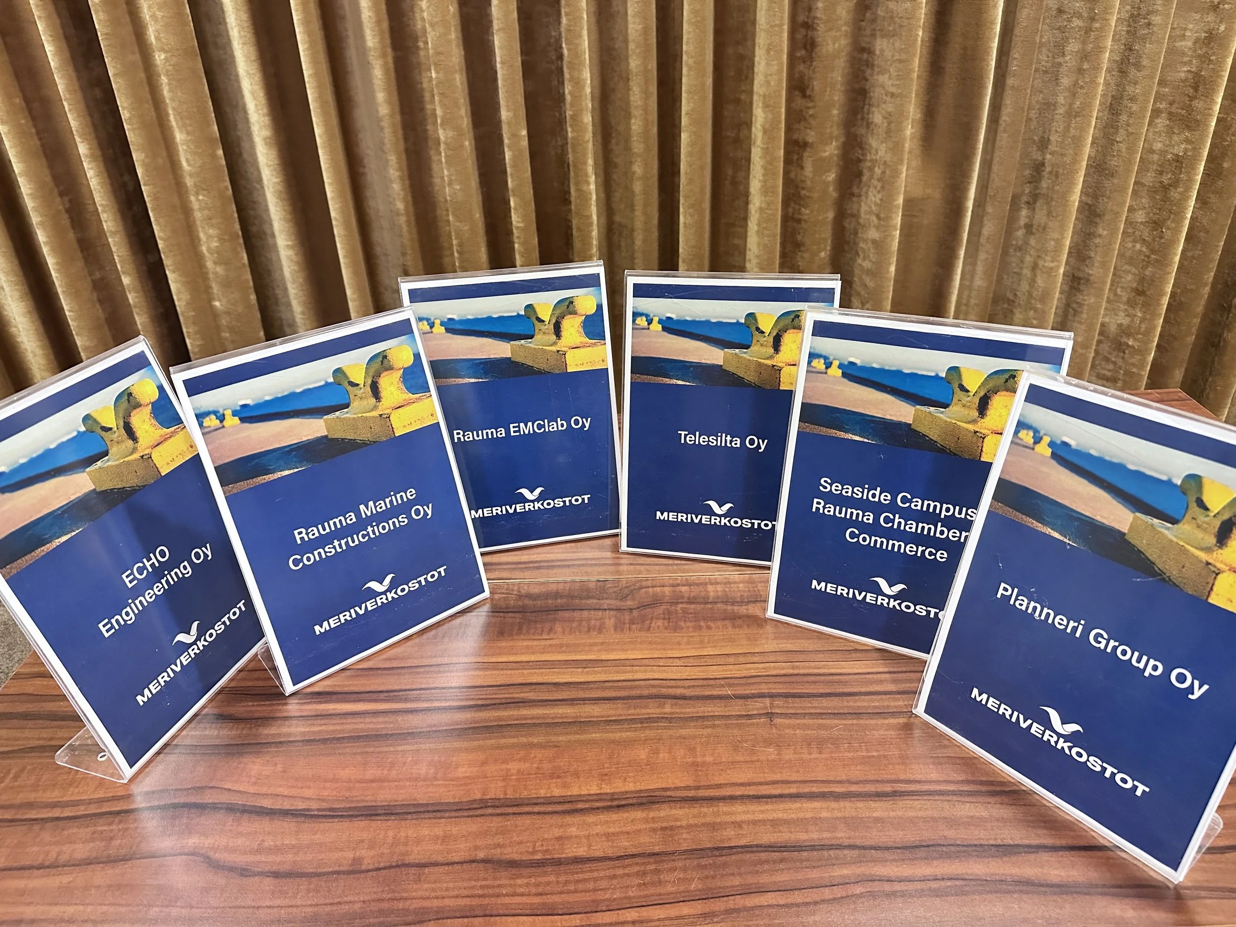 Verkostoyritykset Naantalin messuilla