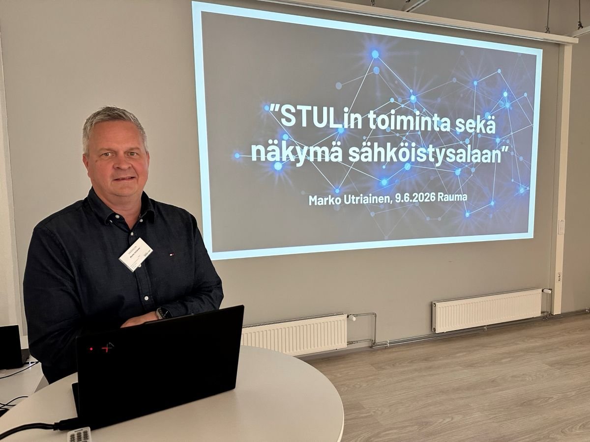 STUL-Rauman teollpuisto-260609-ja-crop.jpg