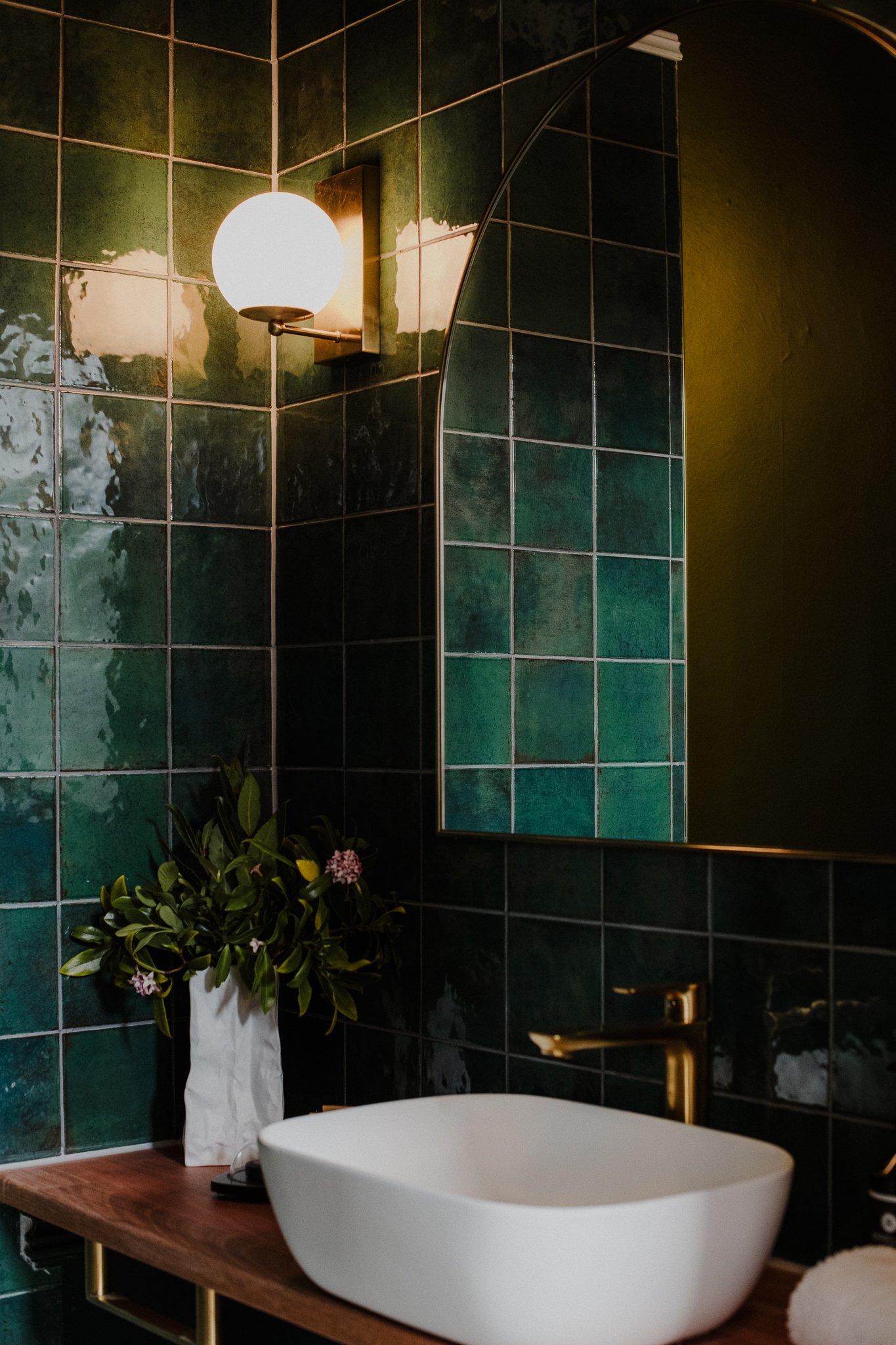 BANK ON RIDGWAY NICKY CAWOOD-1.jpg