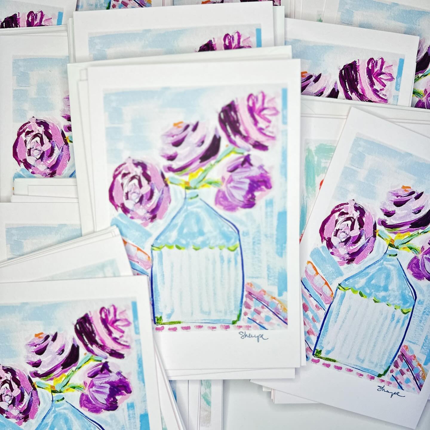 I&rsquo;m obsessed with beautiful stationery, so I created this pretty set of luxe, hand-signed notecards with matching envelopes.  Who wouldn&rsquo;t want a notecard they can frame ?? 

PS- A perfect Mother&rsquo;s Day gift !

I&rsquo;m offering com