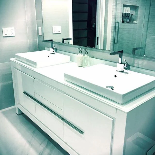 New bathroom!  #decor #construction #remodel #interiordesign #architecture #luxuryhomes #luxurylivings #luxury #highend #miami #miamibeach #southbeach #aventura #coconutgrove #brickell #miamicontractor #contractormiamidade #homedecor #home #keybiacay