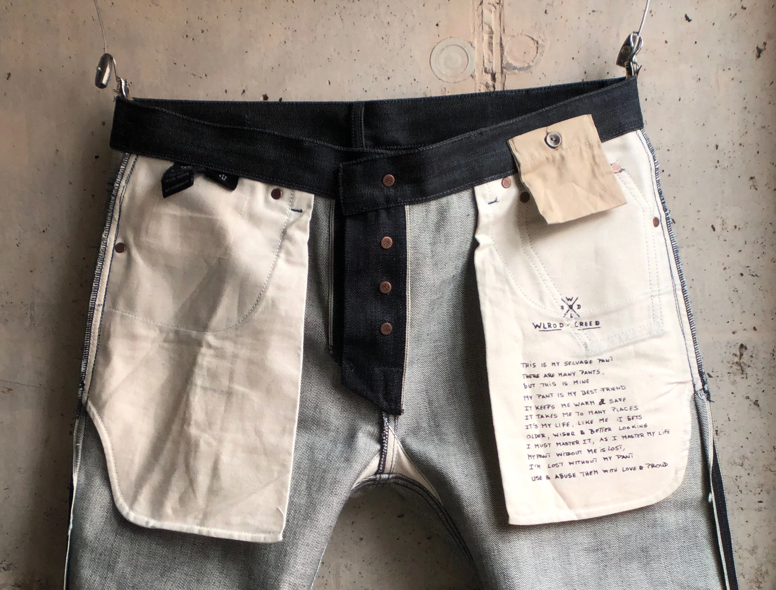 9182A250-70D1-4A6E-AA64-116C10DC2BE1