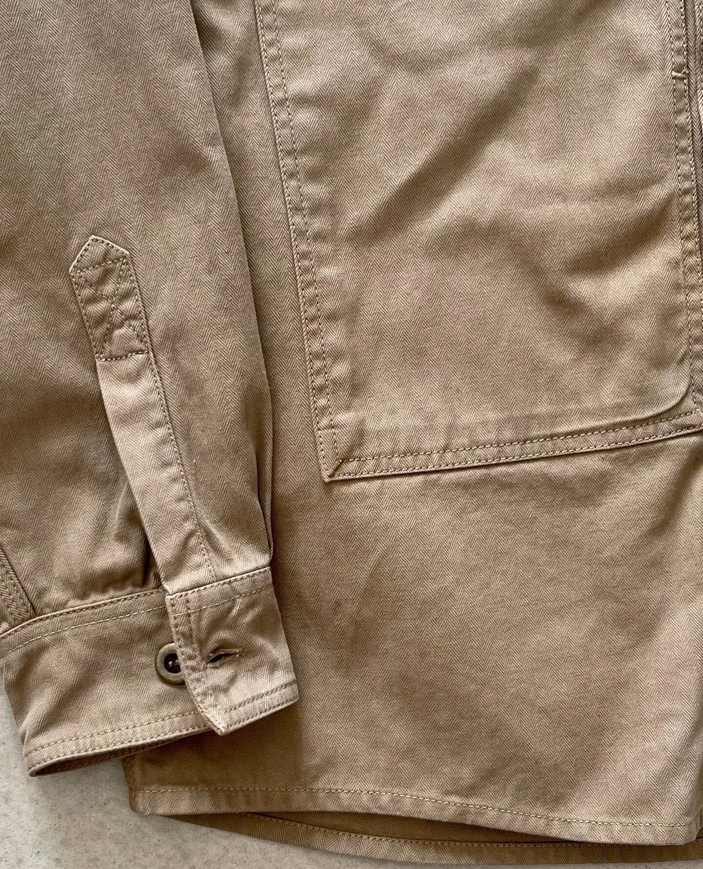 F2E7DDD1-04B2-4381-B30E-F8EDFE63D293