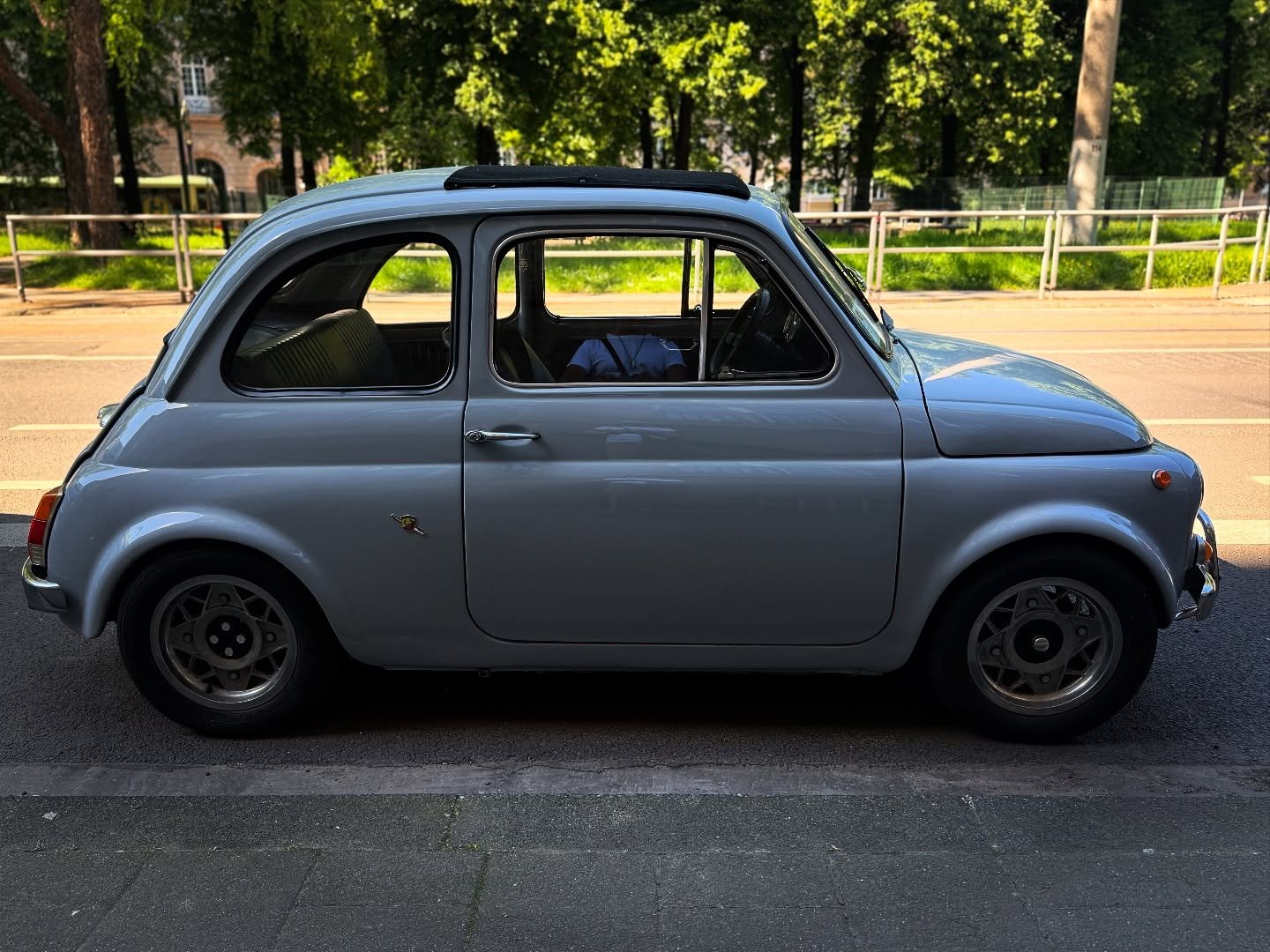 #abarth500

#streefinds 

#carsilike 
#clothandcut 
#newwornloved