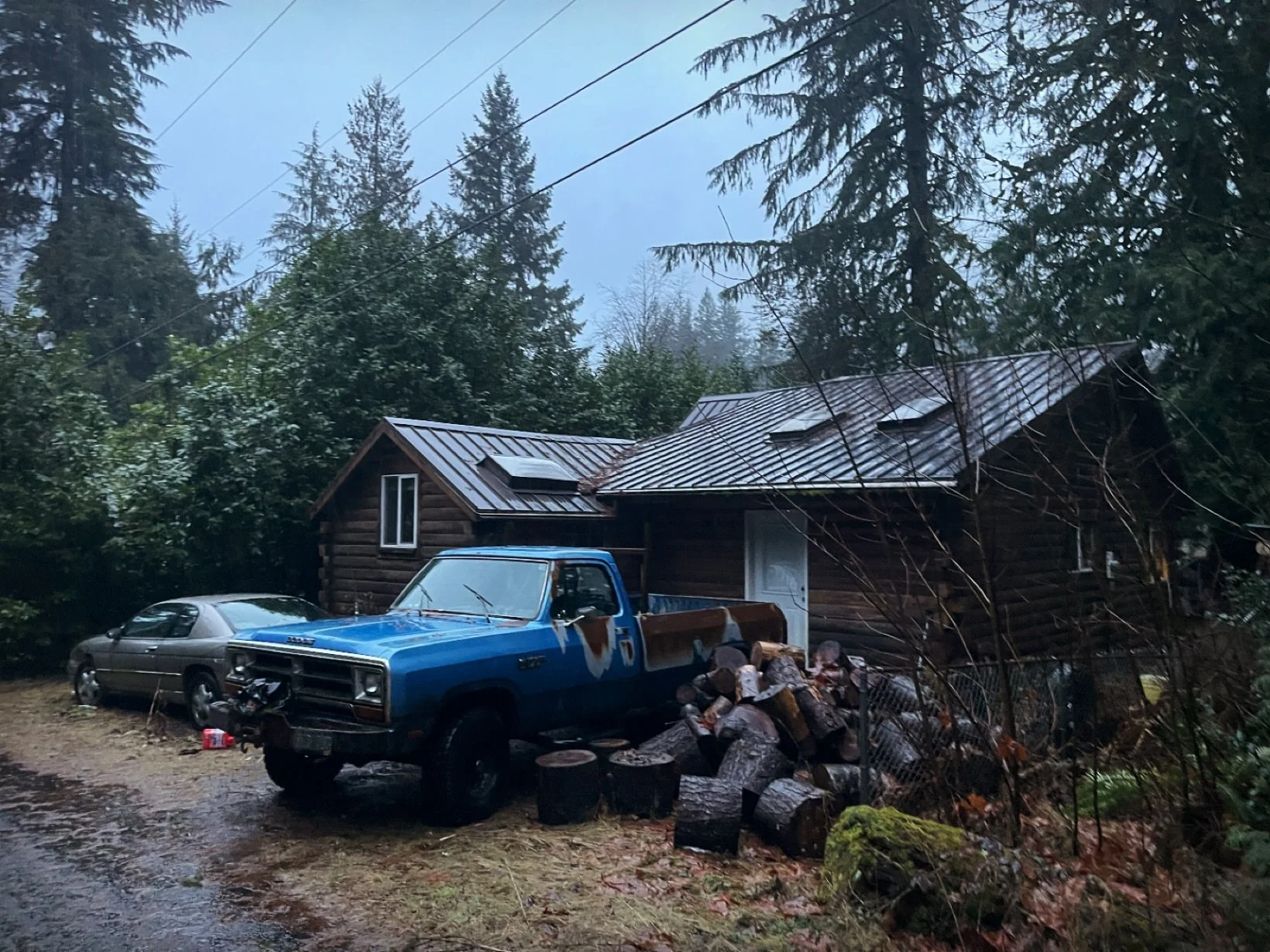 #dodgeram 
#streefinds 

#carsilike 
#clothandcut 
#newwornloved