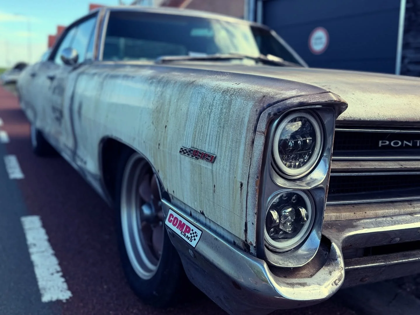 #pontiacbonevilleconvertible
#streetfinds 

#carsilike 
#clothandcut 
#newwornloved