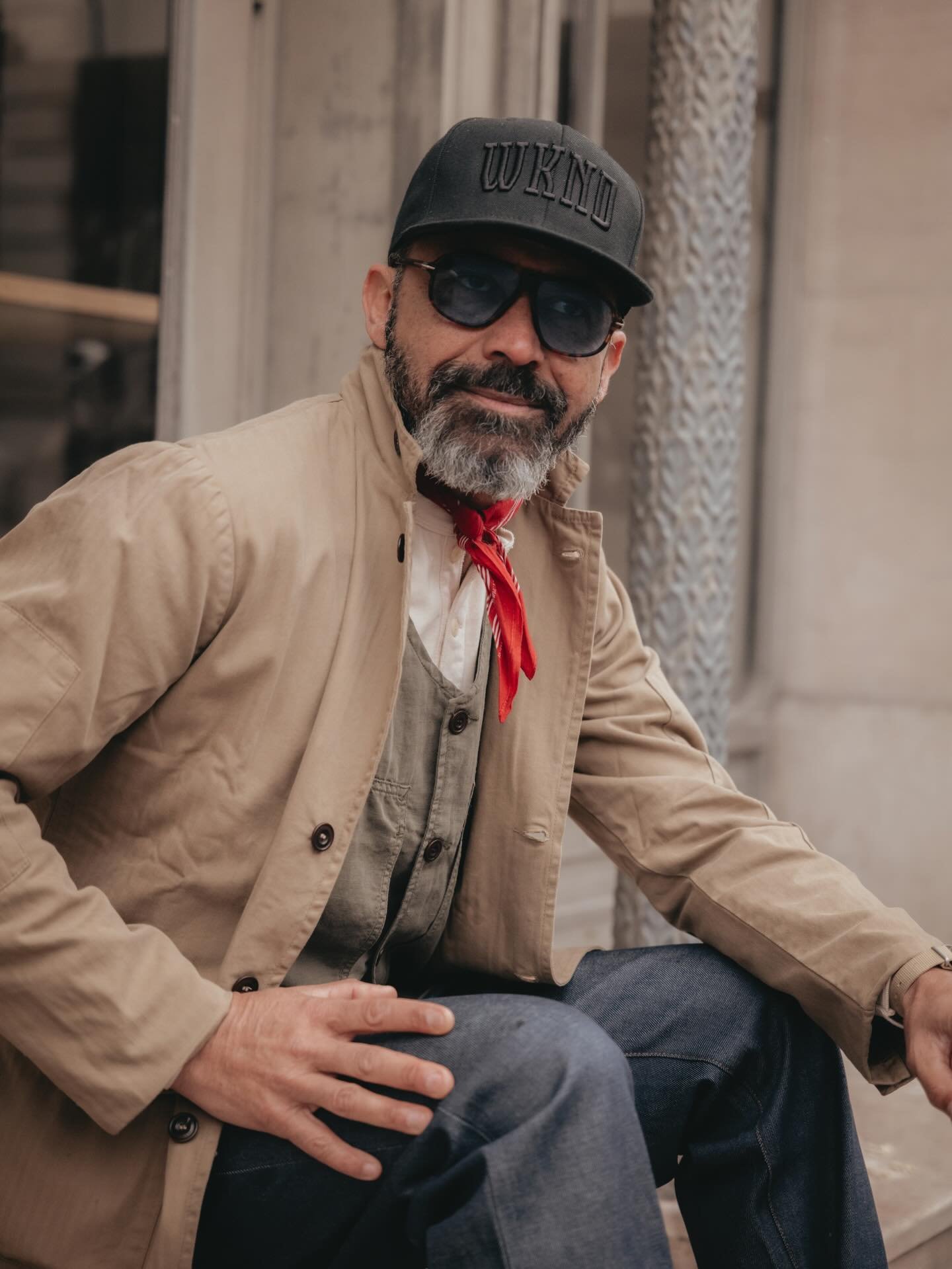 On the streets of Paris
_ HBT Battle Dress Blazer&ndash; Khaki
_ 13.5oz Italian Selvedge Loose Fit Taper &ndash; RAW
_ Supima Henleys - Ecru &amp; White

Military Style &amp; Workwear Inspired. Performance fabric &amp; construction led.

Classic heri