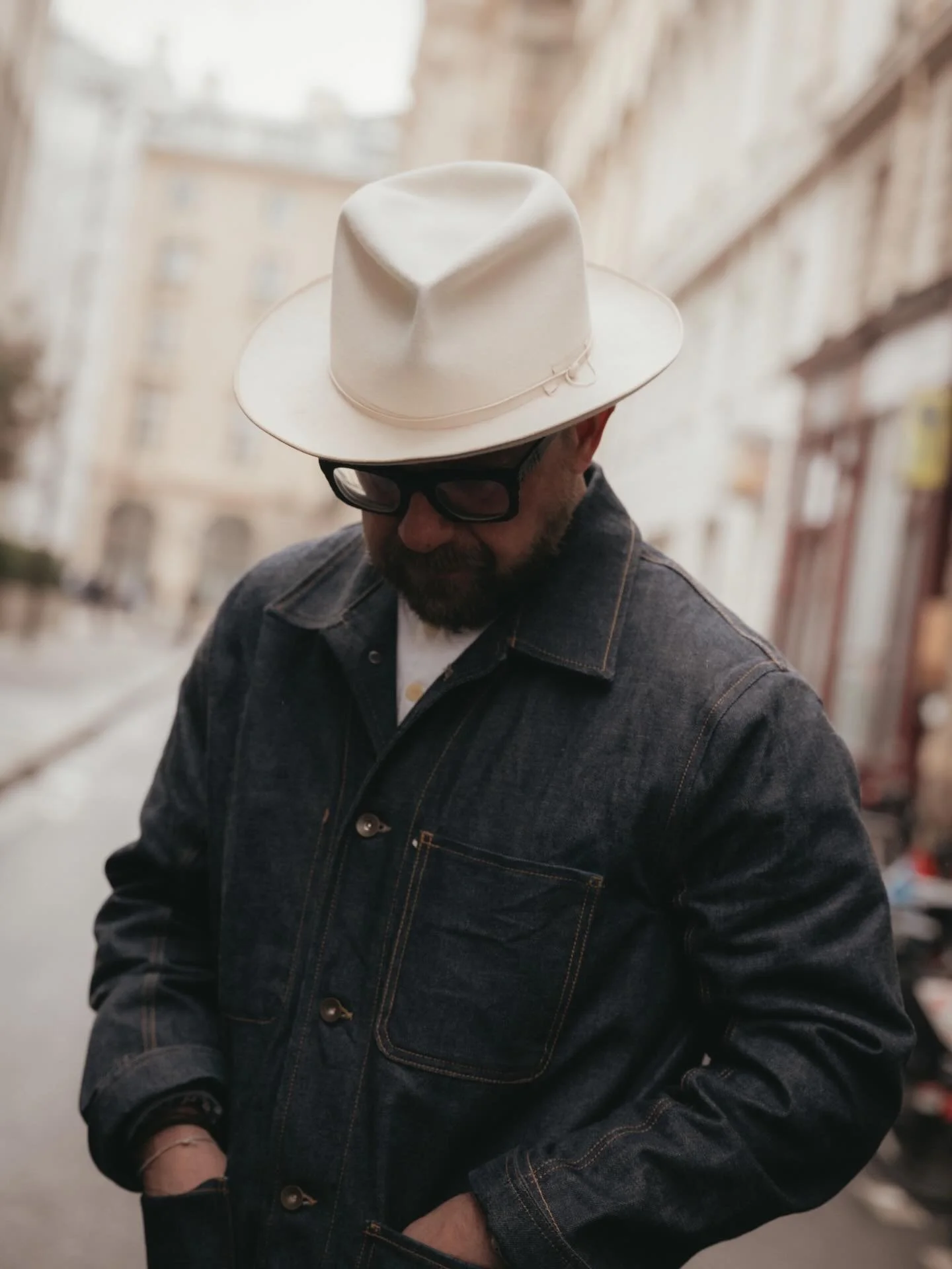 Japanese denim, Italian Canvas &amp; Supima Cotton
_ 15oz Japanese Selvedge Chore Coat - Raw
_ 1940s US Army Officers Chinos
_ Supima Henleys - Ecru &amp; White

Military Style &amp; Workwear Inspired. Performance fabric &amp; construction led.

Clas