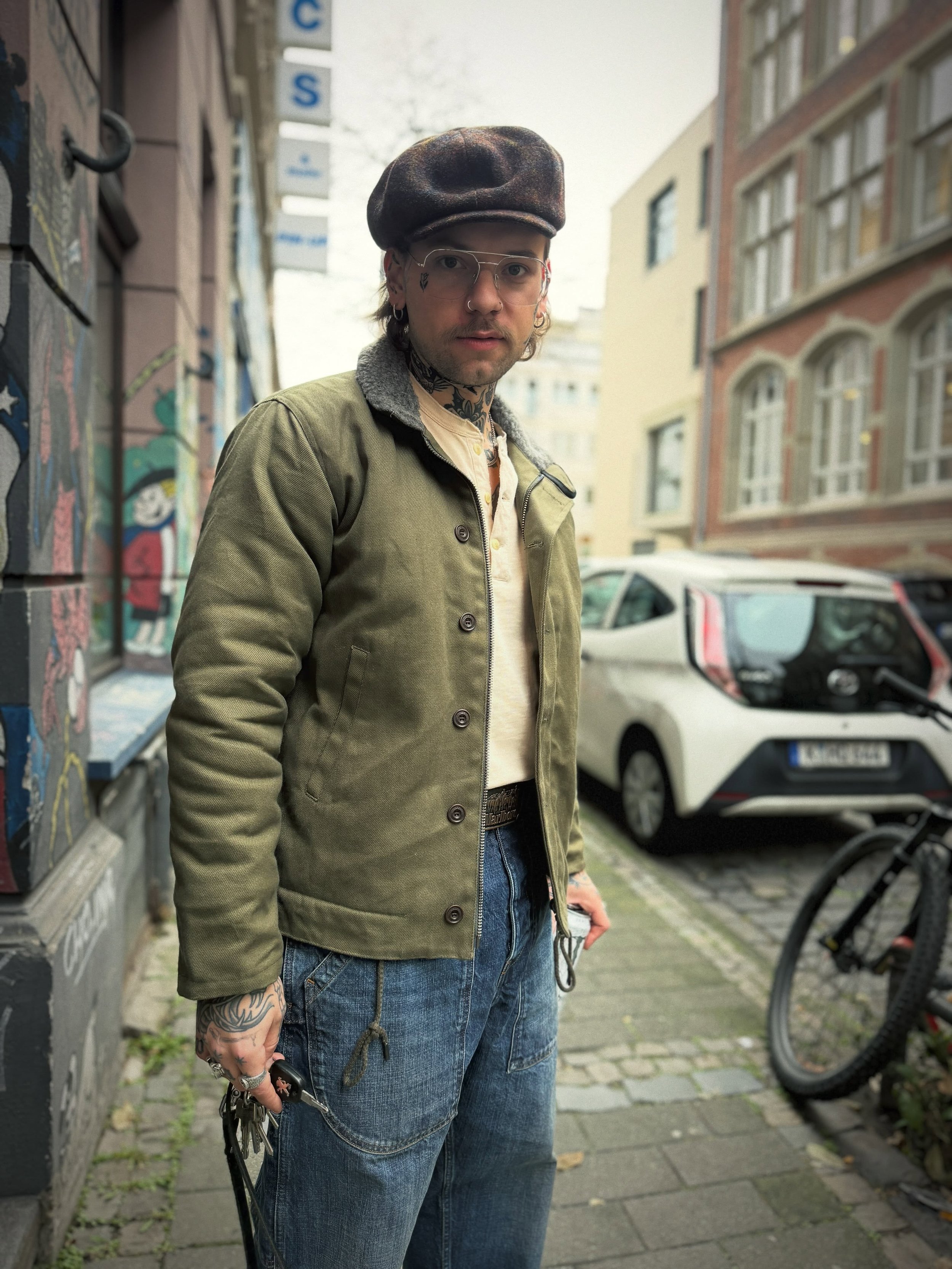 ⚓️The iconic N1-DC ⚓️ 
- Supima Cotton Henley 
- Swiss Army Fatigue in Denim

12oz. Halley Stevenson Dry Waxed Canvas Twill outer

Lambswool fur lining and collar

Undercollar zig-zag stitching

Buttoned Throat latch

6 - Corozo nut buttons with plac