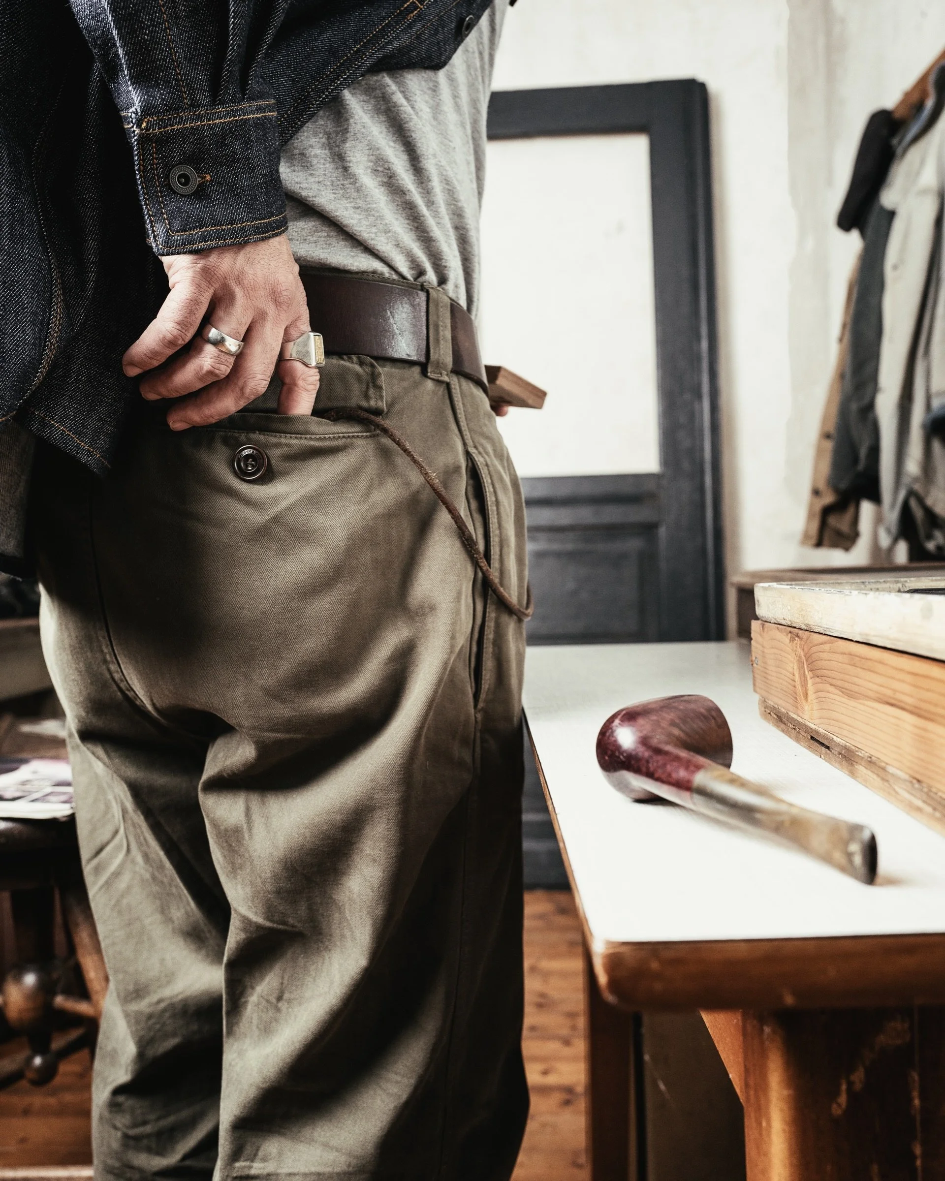 #looksgoodactstough 
- CCC Portland Denim Fatigue Over-shirt
- HBT Fatigue Taper Pants

Military Style &amp; Workwear Inspired. Performance fabric &amp; construction led.

Classic heritage pieces.

#clothandcut #newwornloved 
#heritagestyle #ruggedst