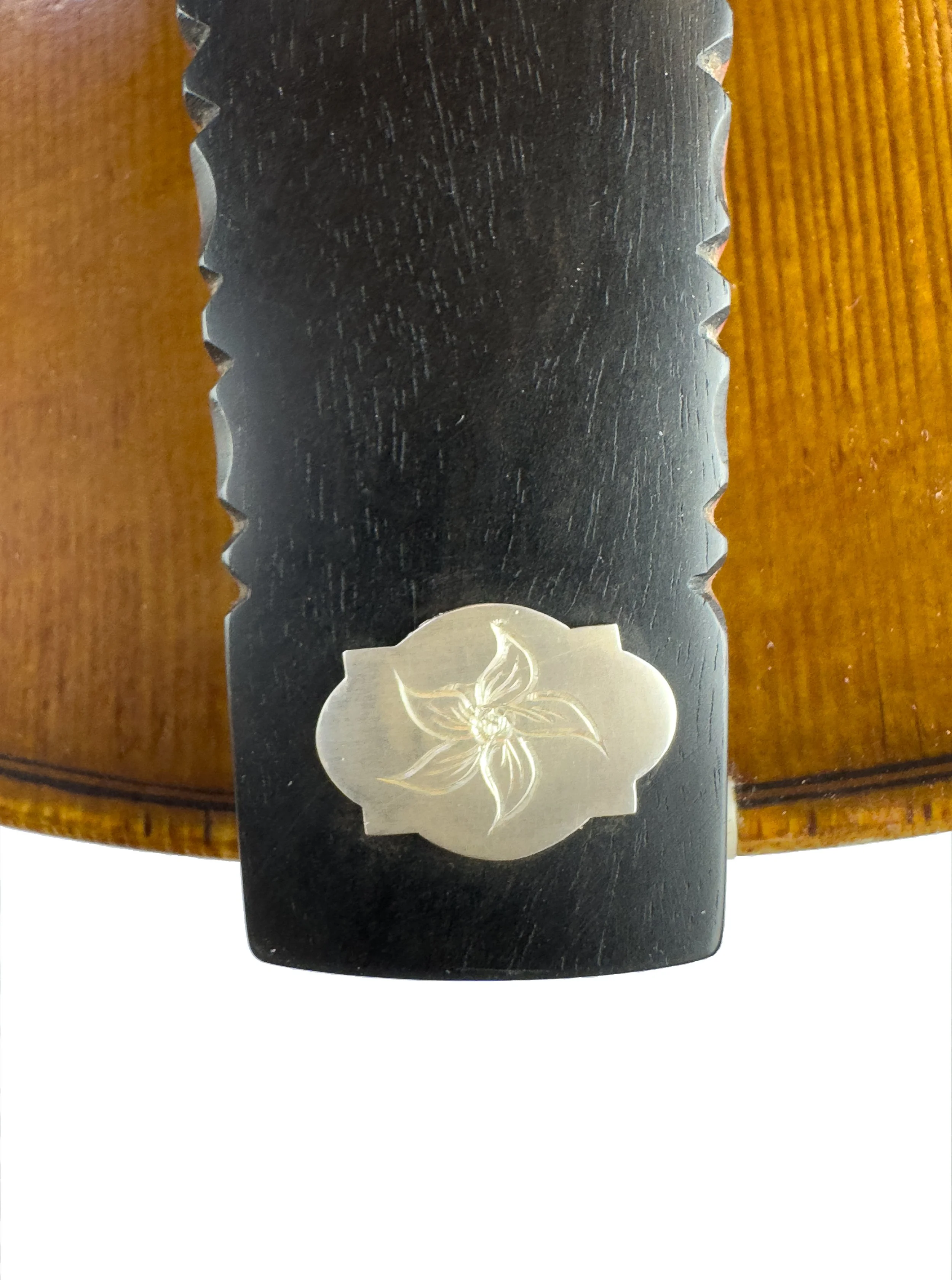 greenman_tailpiece_silver.jpg